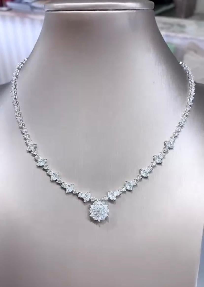Taglio misto Collana in oro 18k con diamanti certificati da 8,00 carati in vendita