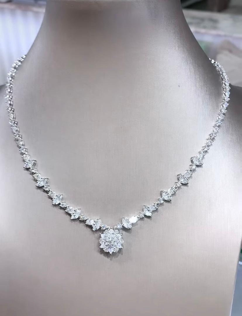 Collana in oro 18k con diamanti certificati da 8,00 carati In condizioni Nuovo in vendita a Massafra, IT