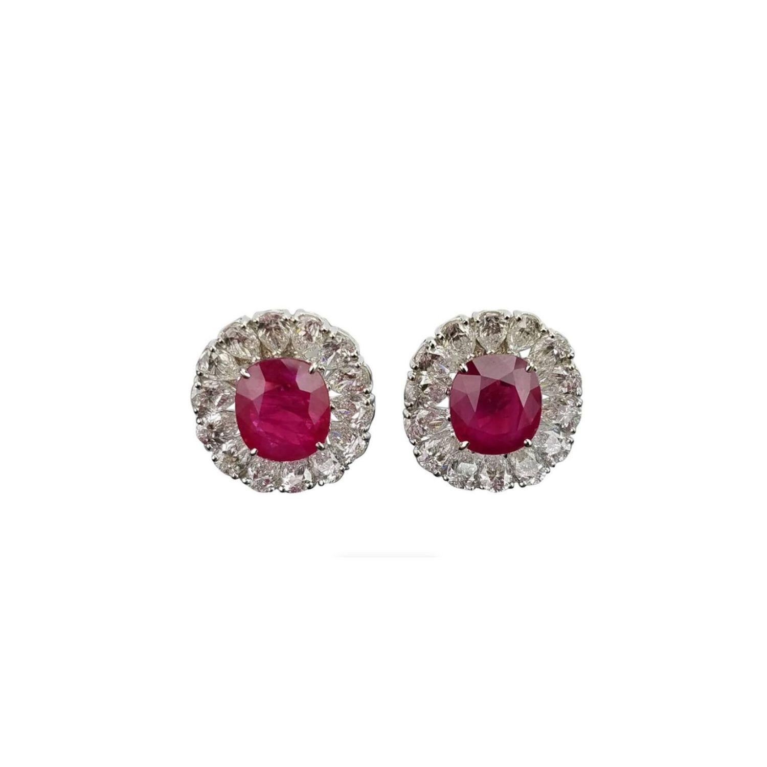 Taille ovale Clous d'oreilles en diamants et rubis de Birmanie certifiés de 8,11 carats en vente