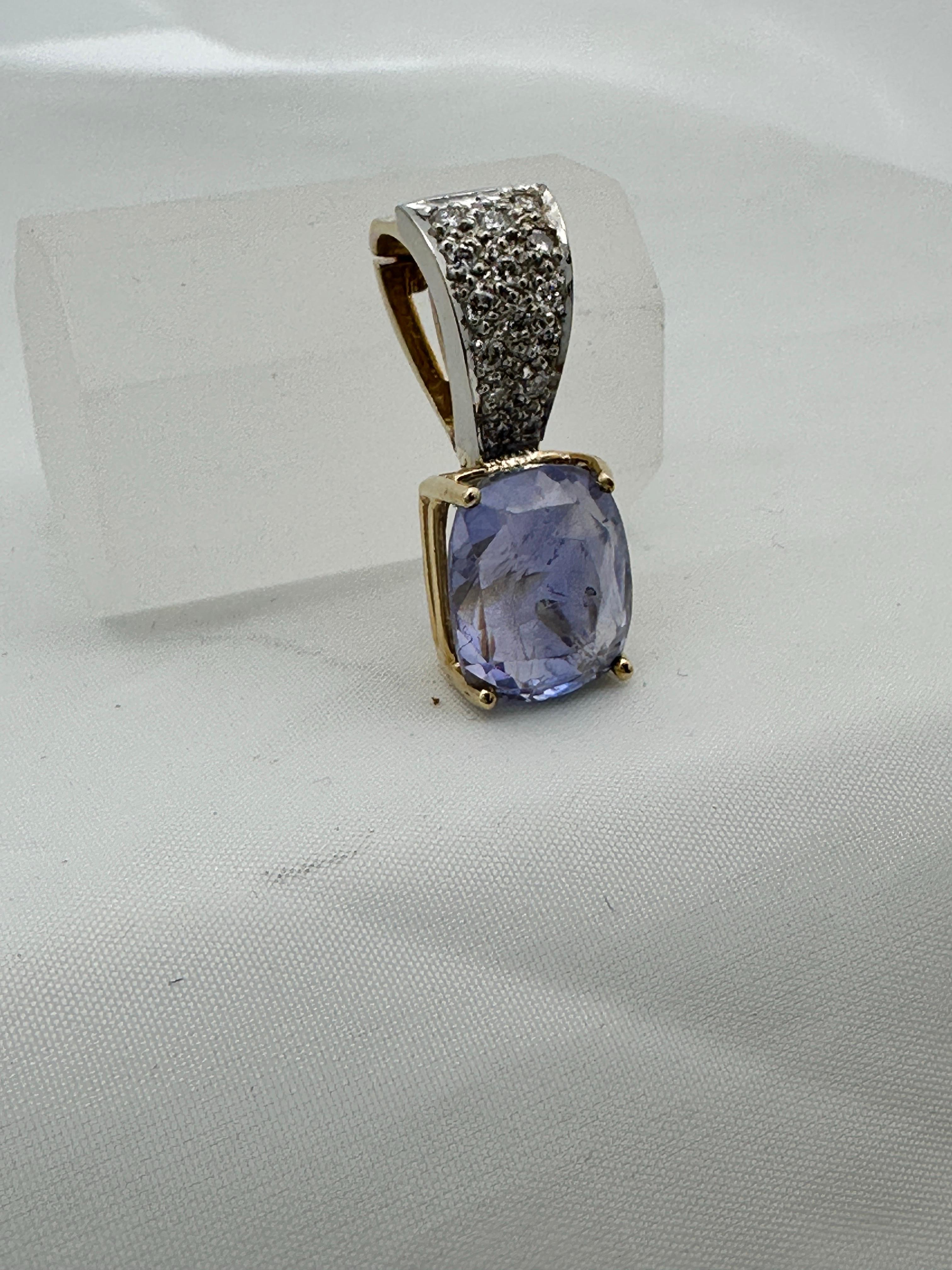 Zertifizierter 8,13 Karat, Sri Lanka Kissen blauer Saphir, Diamant Enhancer Anhänger im Angebot 9