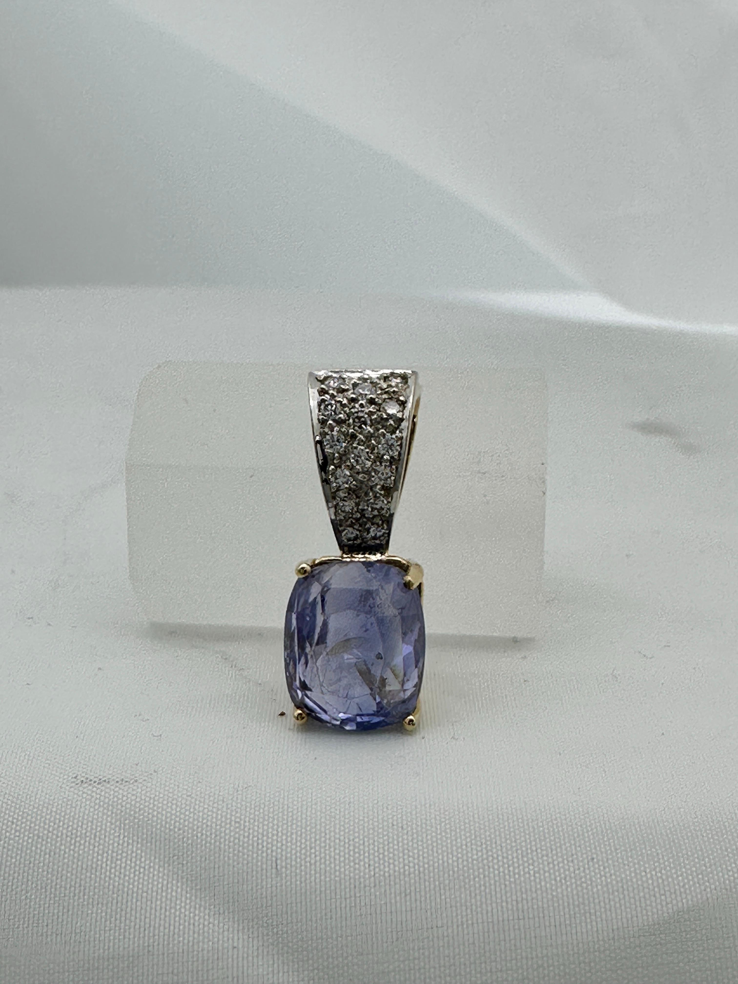 Zertifizierter 8,13 Karat, Sri Lanka Kissen blauer Saphir, Diamant Enhancer Anhänger für Damen oder Herren im Angebot
