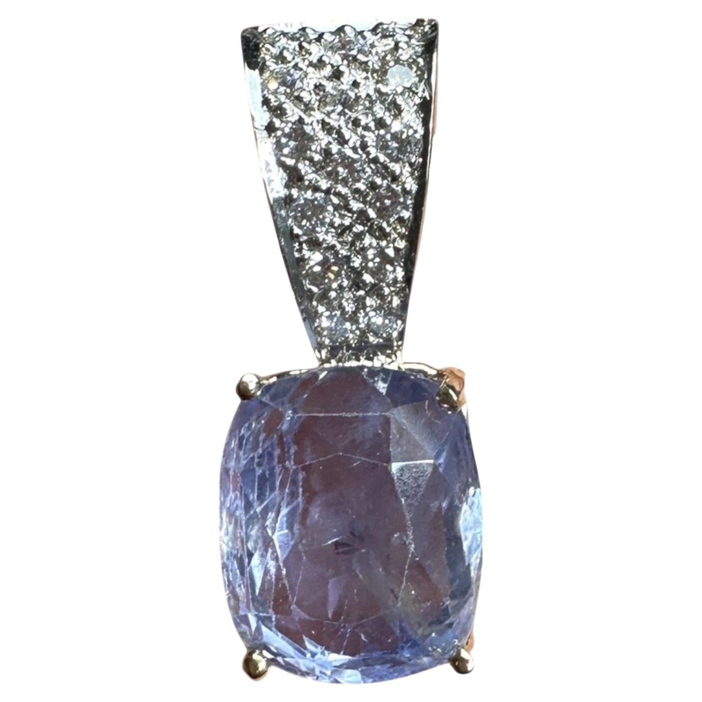 Zertifizierter 8,13 Karat, Sri Lanka Kissen blauer Saphir, Diamant Enhancer Anhänger im Angebot