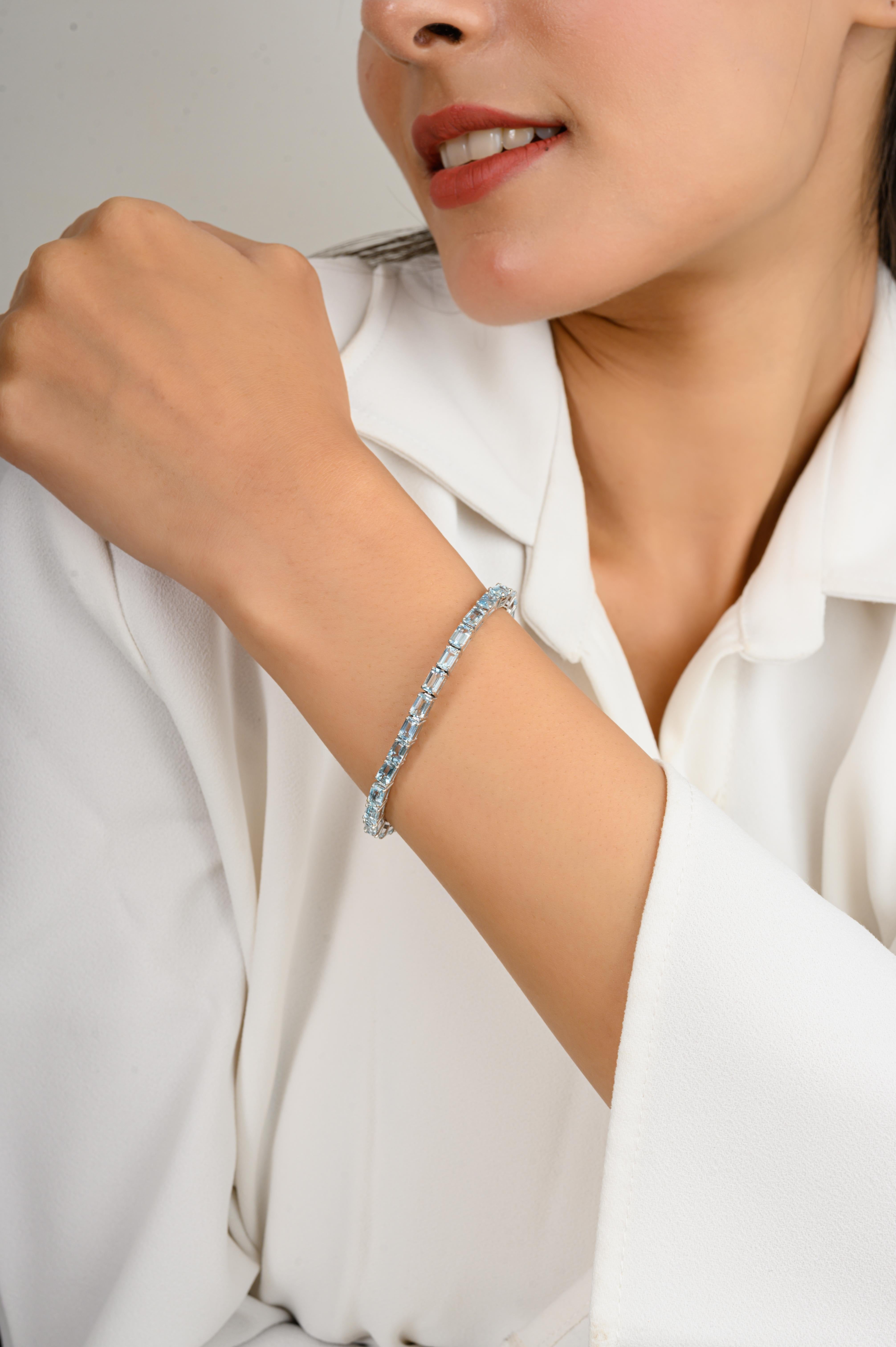De las mujeres Pulsera de tenis de aguamarina baguette certificada de 8,3 quilates en oro blanco macizo de 18 quilates en venta