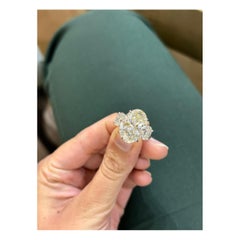 Bague à trois pierres en diamants ovales certifiés J VS1 de 8,53 carats