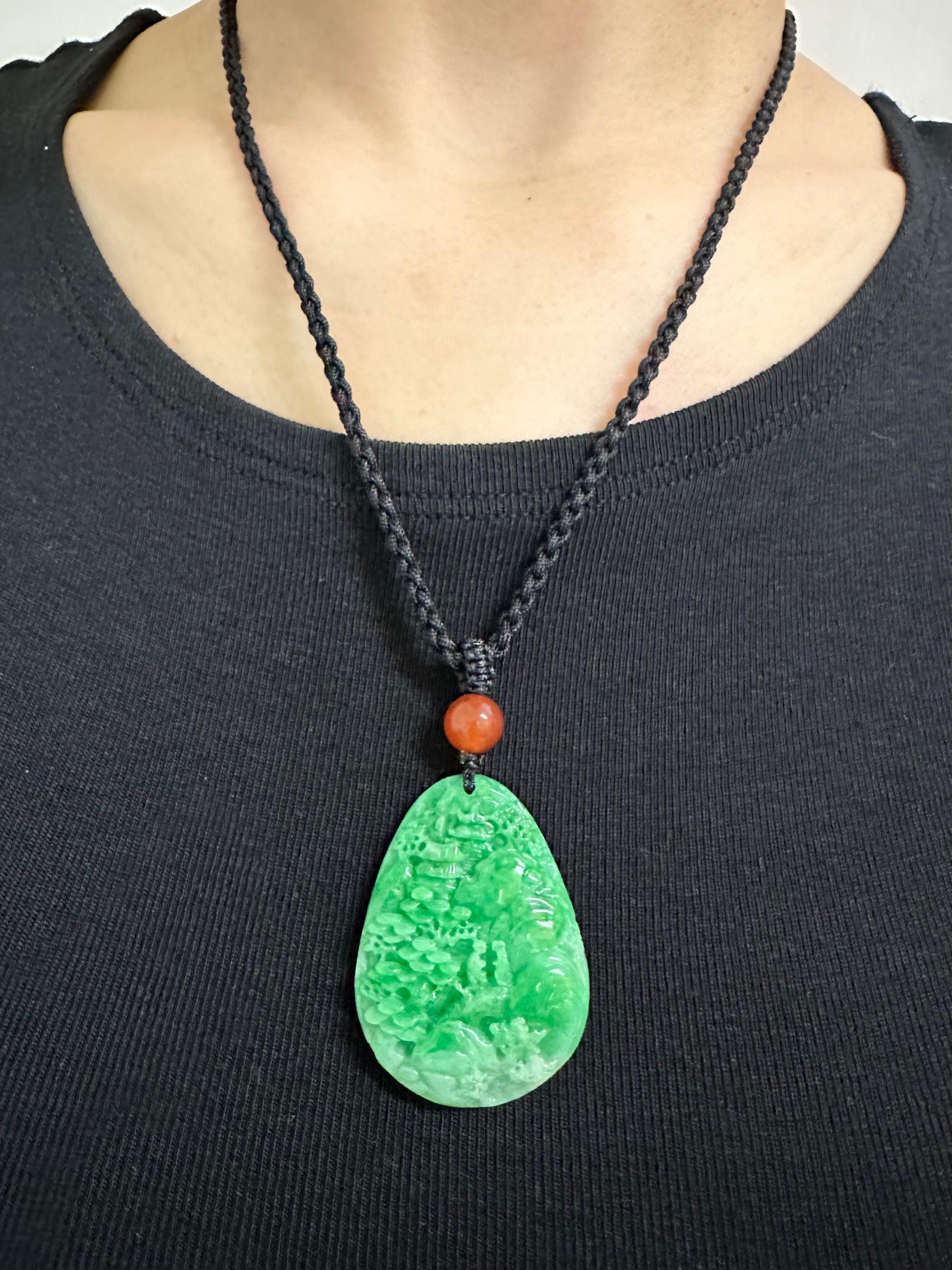 Certified 85.70cts Natural Apple Green Jade Pendant Necklace Exquisite Carving For Sale 4