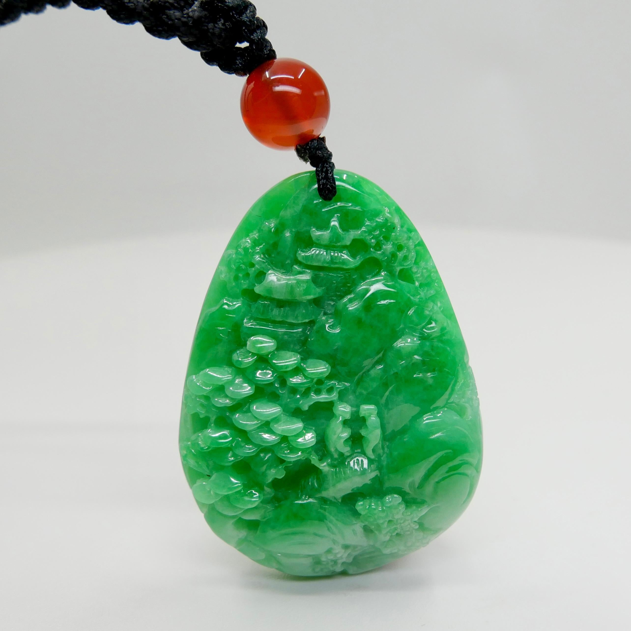 Taille grossière Collier pendentif magnifique sculpté en jade vert pomme naturel certifié 85,70 carats en vente