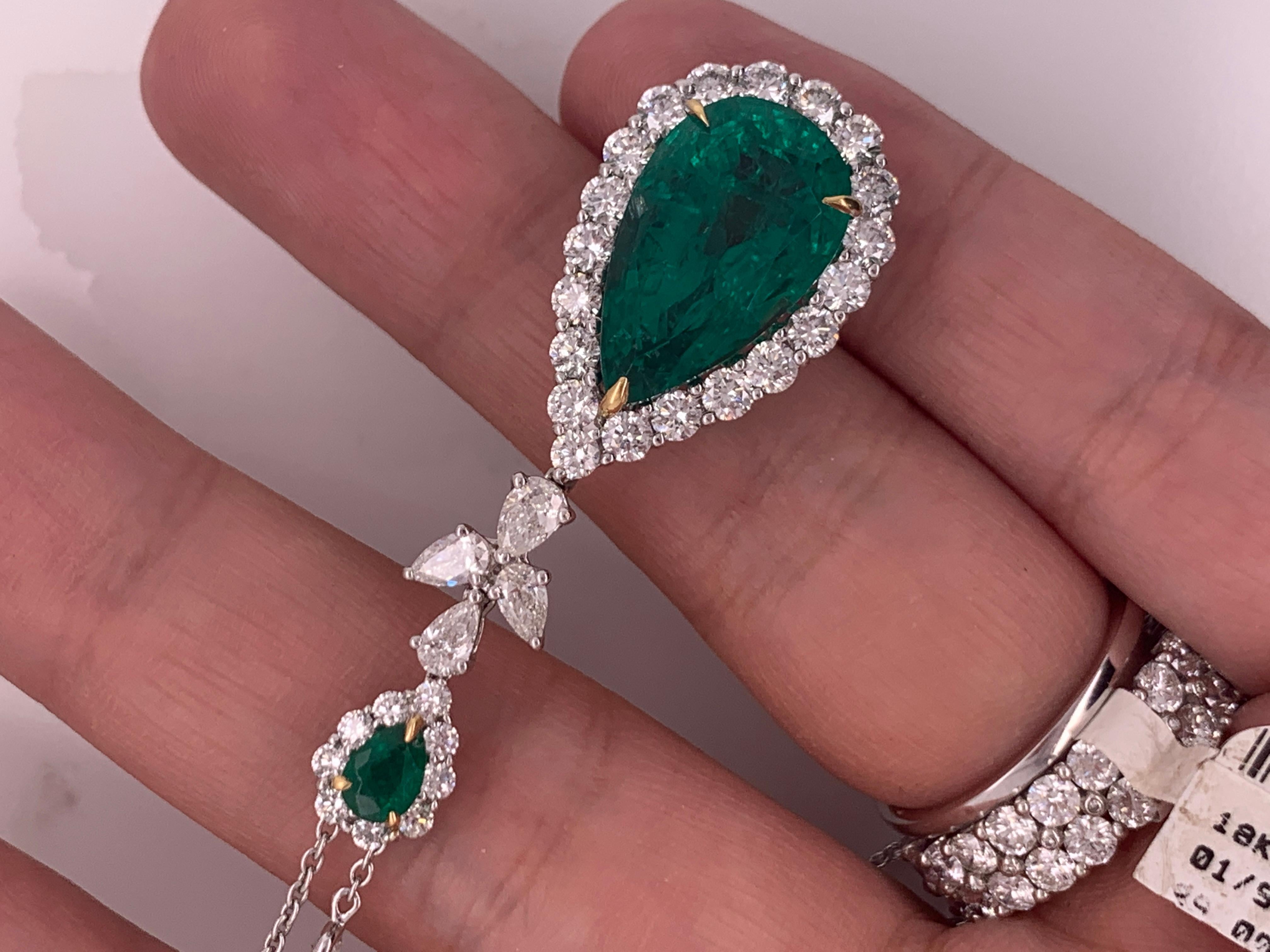 Diana M. Certified 8.58 Carat Green Emerald Pendant For Sale 2
