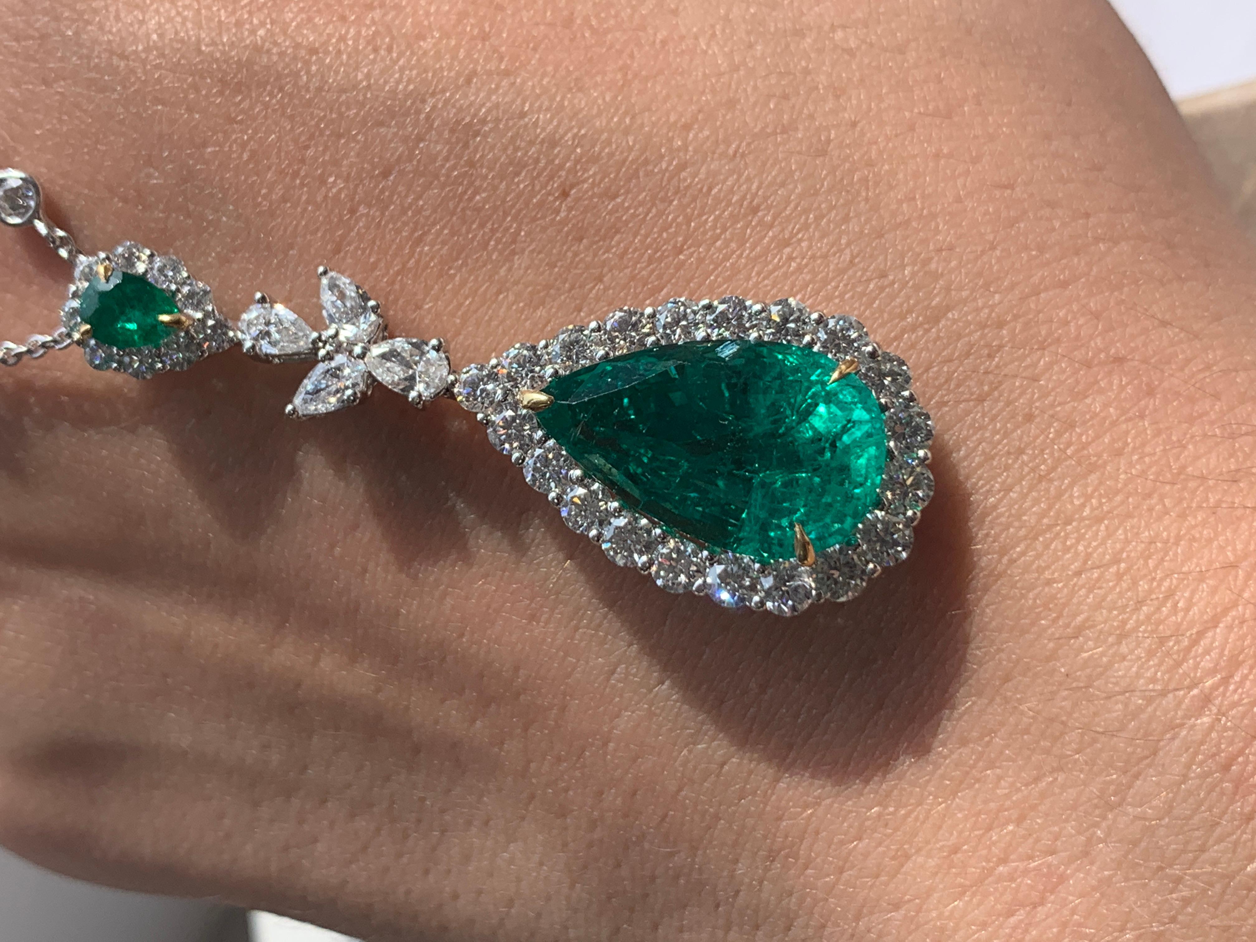 Diana M. Certified 8.58 Carat Green Emerald Pendant For Sale 3
