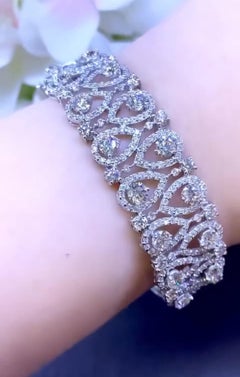Certified 8.70 Carats Natural Diamonds  18K Gold Bracelet