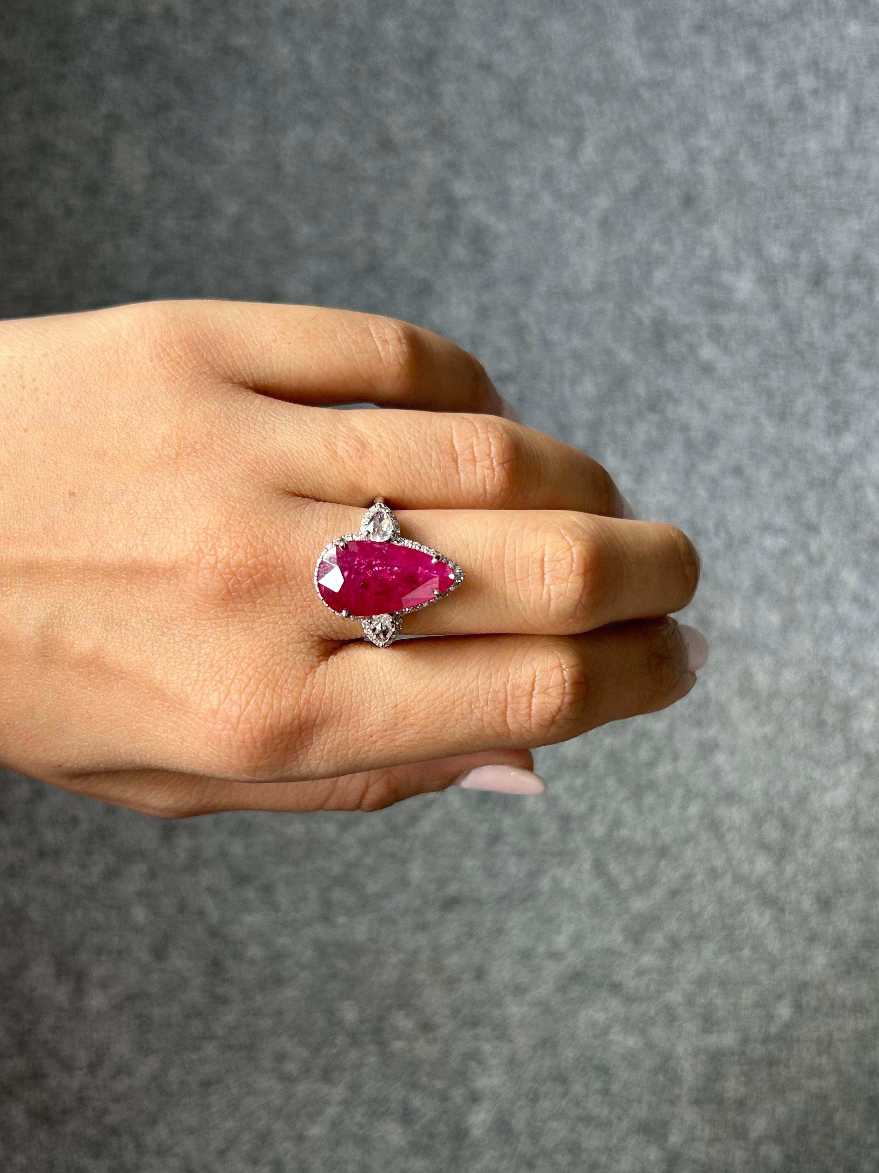 Certified 8.8 Carat Ruby and Diamond Three Stone Engagement Ring For Sale 4