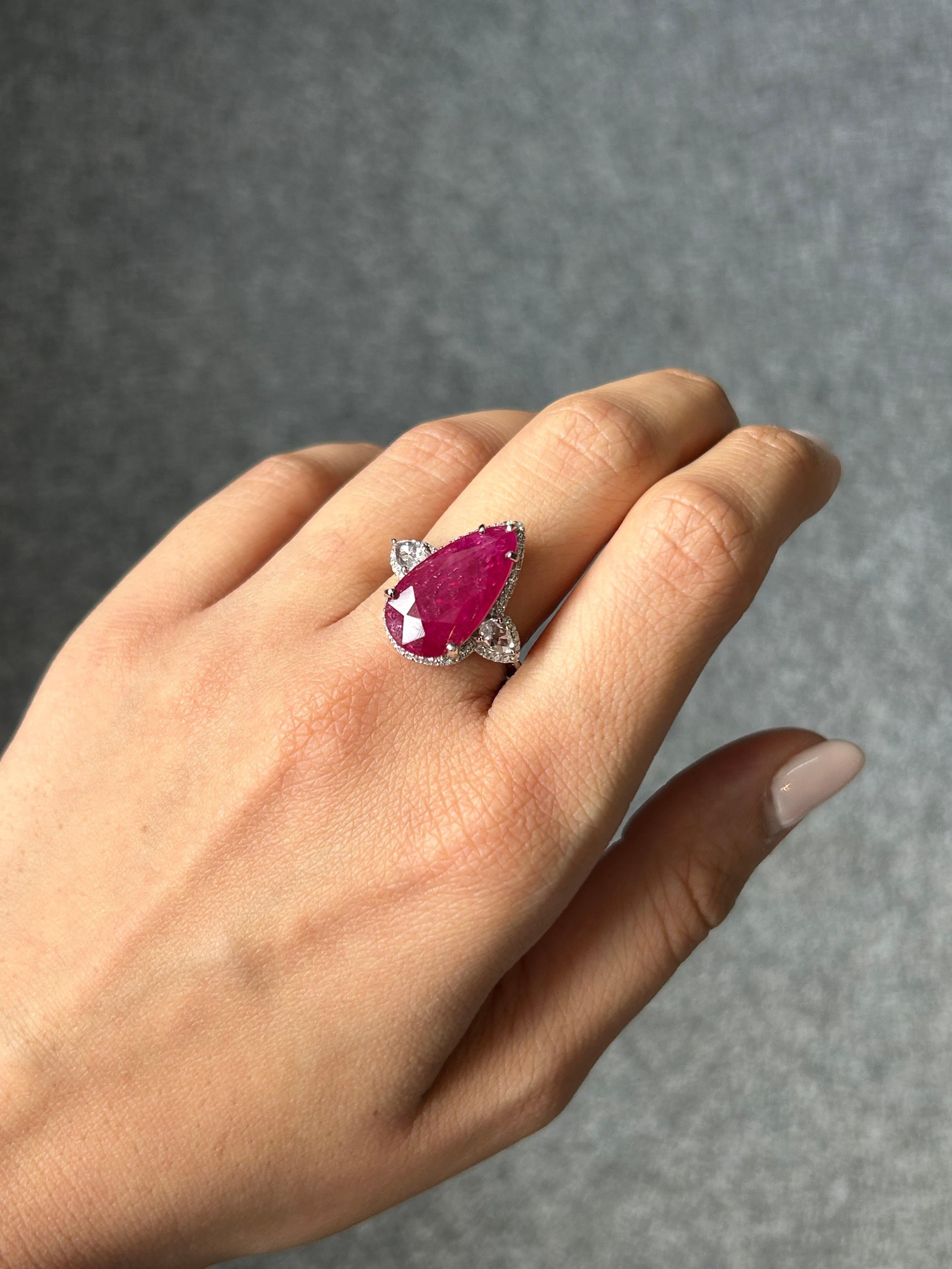 Certified 8.8 Carat Ruby and Diamond Three Stone Engagement Ring For Sale 5