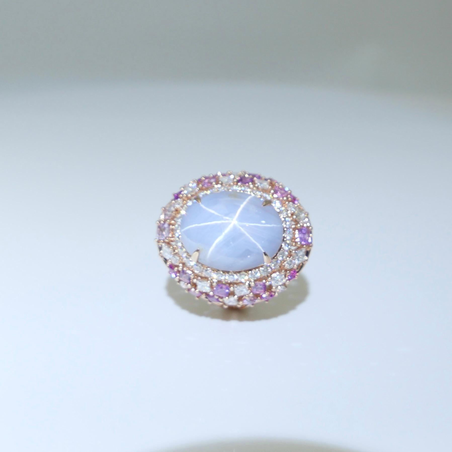 Anello cocktail con zaffiro e diamante Ceylon No Heat Star certificato da 15 mm x 11,6 mm. In condizioni Nuovo in vendita a Hong Kong, HK