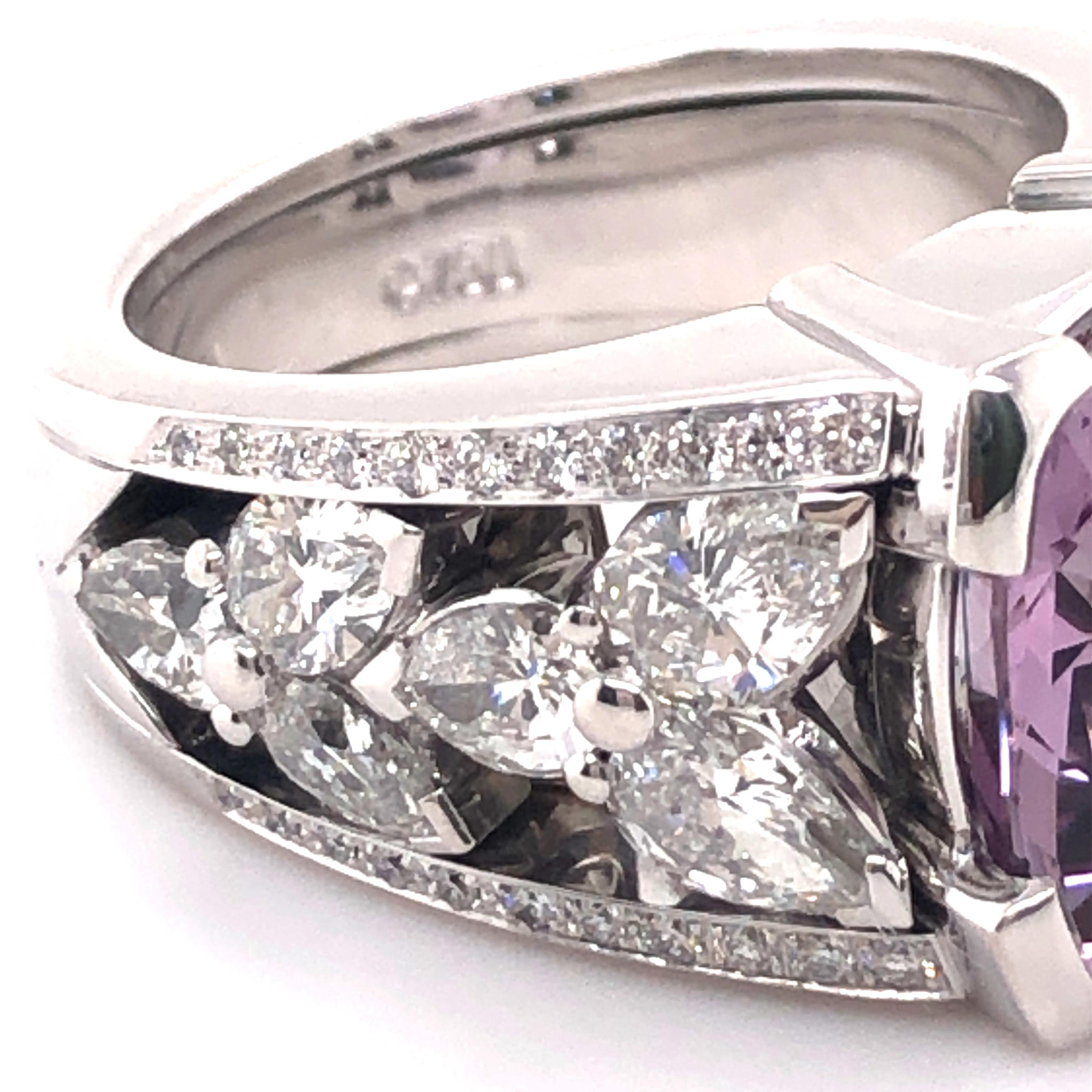 Certified 8.90 Ct Violet Burmese Spinel and Diamond Ring in 18 Karat White Gold For Sale 6