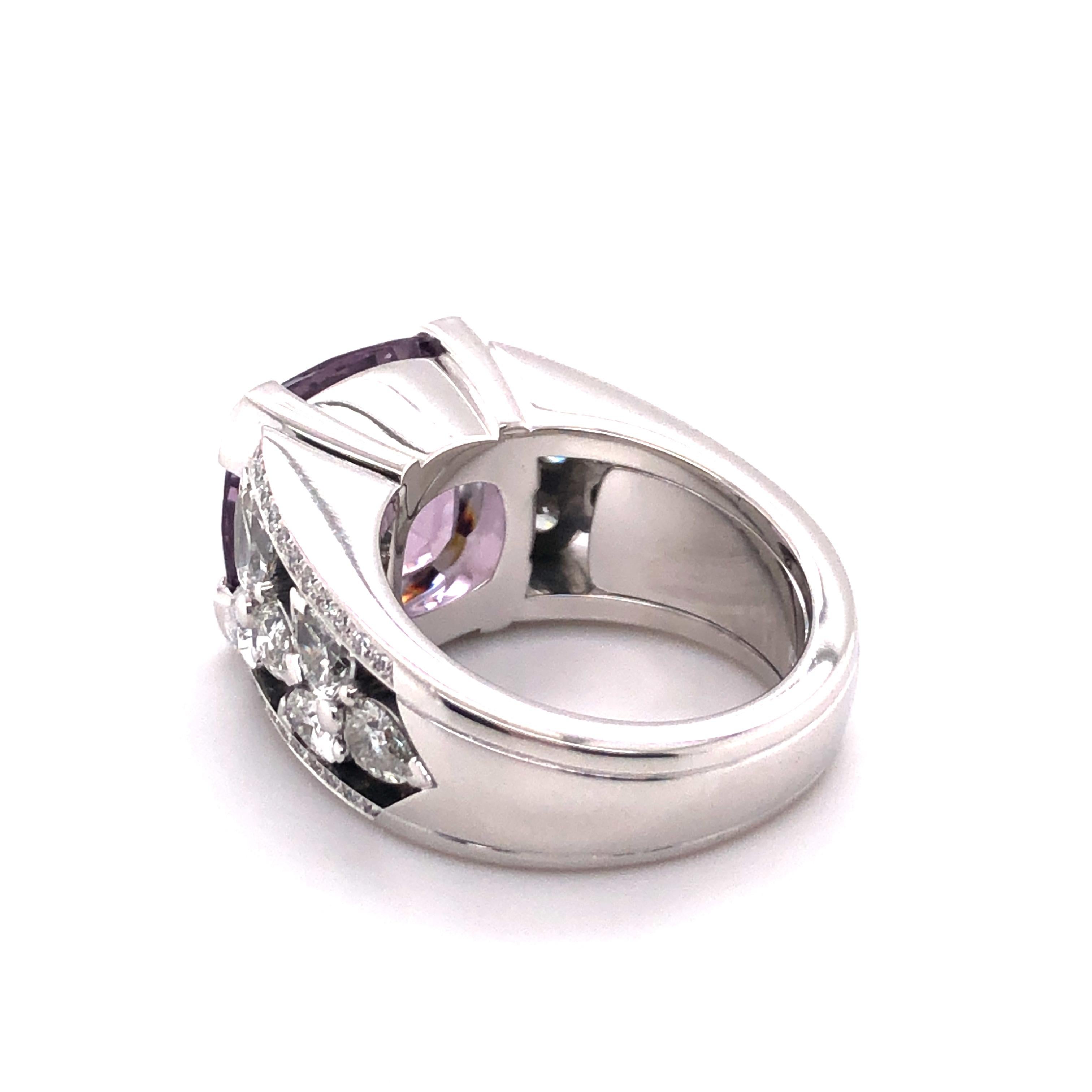 Women's or Men's Certified 8.90 Ct Violet Burmese Spinel and Diamond Ring in 18 Karat White Gold For Sale