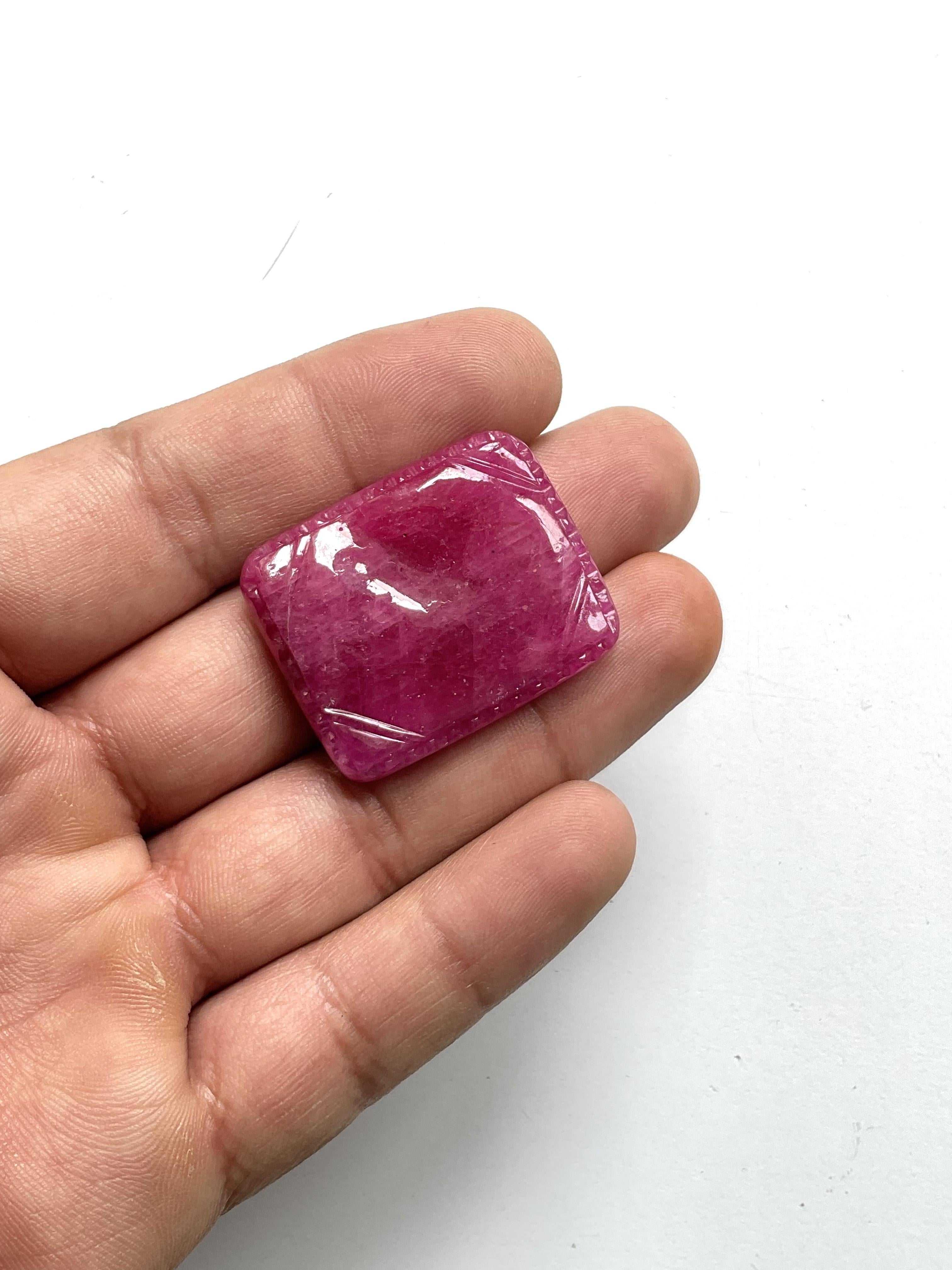 Certified 89.35 Carats Ruby Mozambique Carved Specimen Heated Natural Gemstone For Sale 2