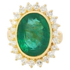 Certified 9.04 Carats Zambian emerald and diamond ring