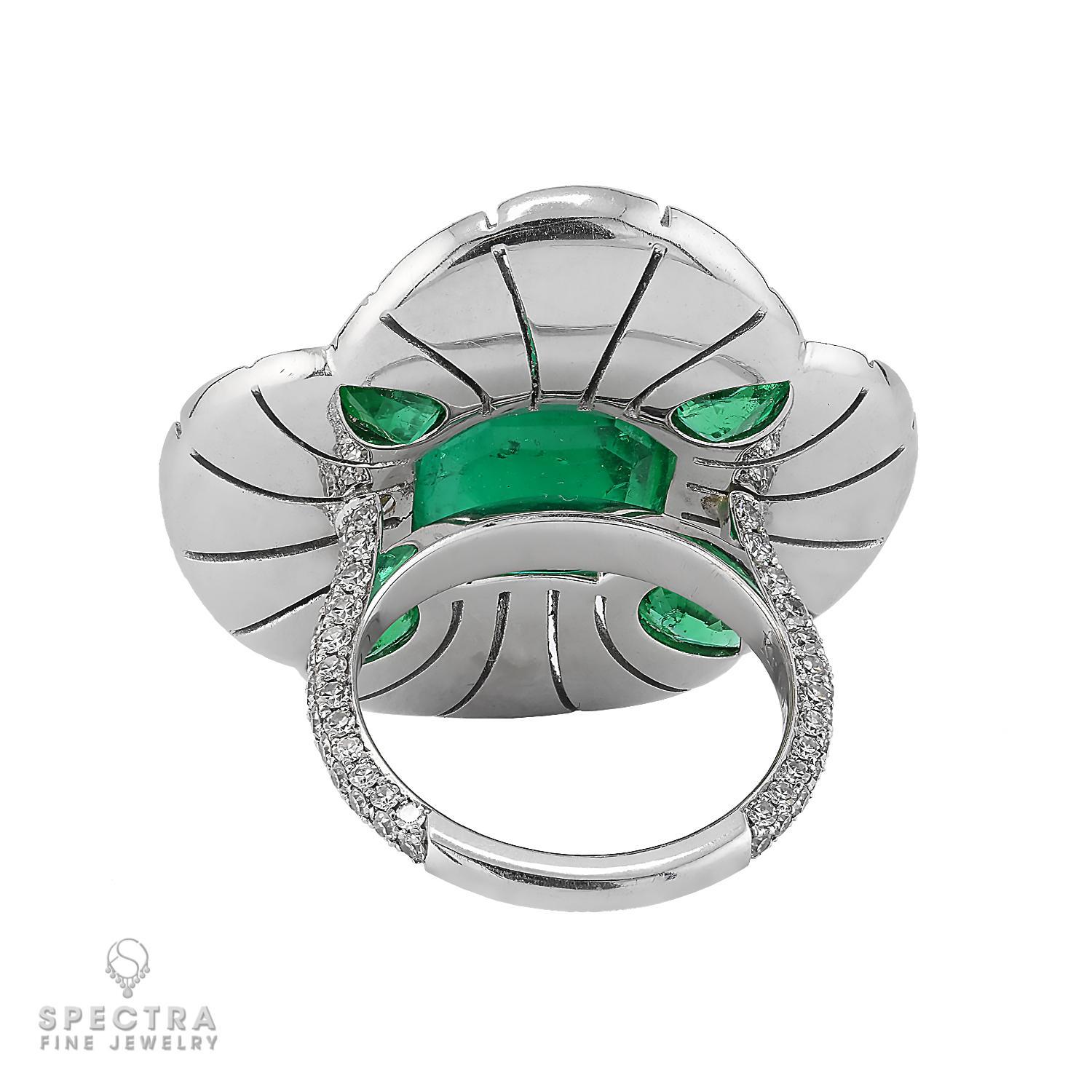 Cocktailring, zertifizierter 9,16 Karat kolumbianischer Zuckerhut-Smaragd-Diamant im Zuckerhut-Schliff (Zeitgenössisch) im Angebot