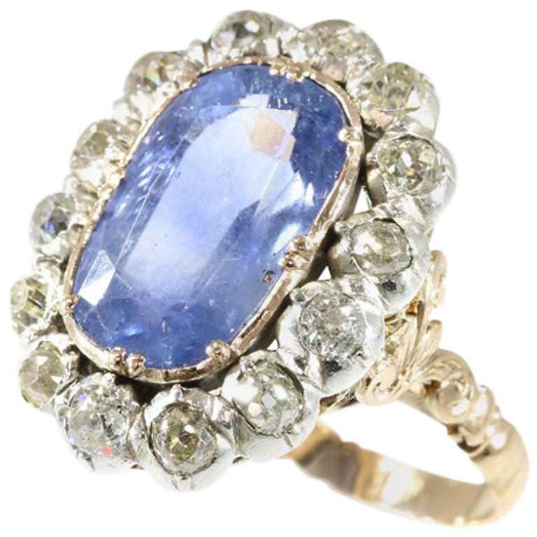 Certified 9.35 carat Sapphire and Diamond Antique 18 Karat Gold Engagement Ring
