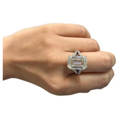 Certified 9.40 Carat H VVS2 Emerald Cut Diamond Engagement Ring