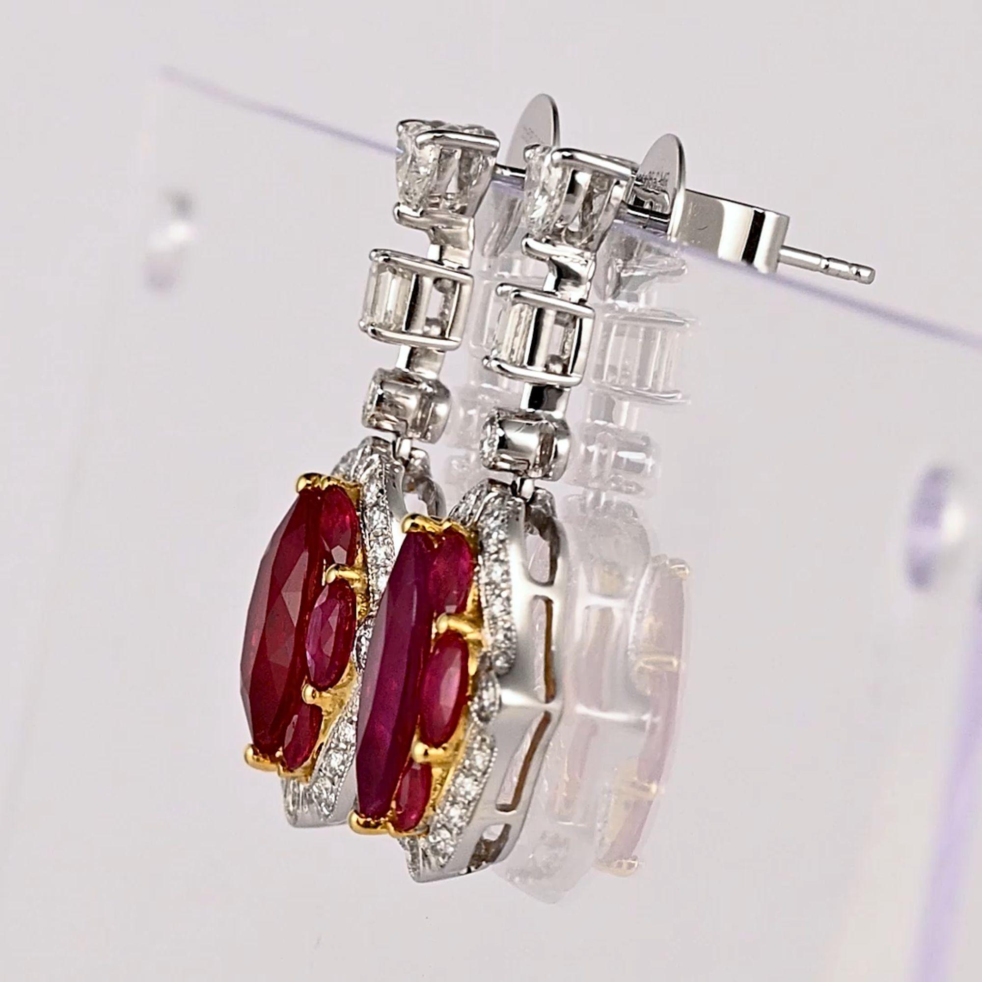 Taille Marquise Boucles d'oreilles pendantes chandelier certifiées 9.47 carats rubis birman et diamant à grains multiples en vente