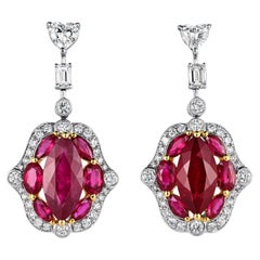 Boucles d'oreilles pendantes chandelier certifiées 9.47 carats rubis birman et diamant à grains multiples
