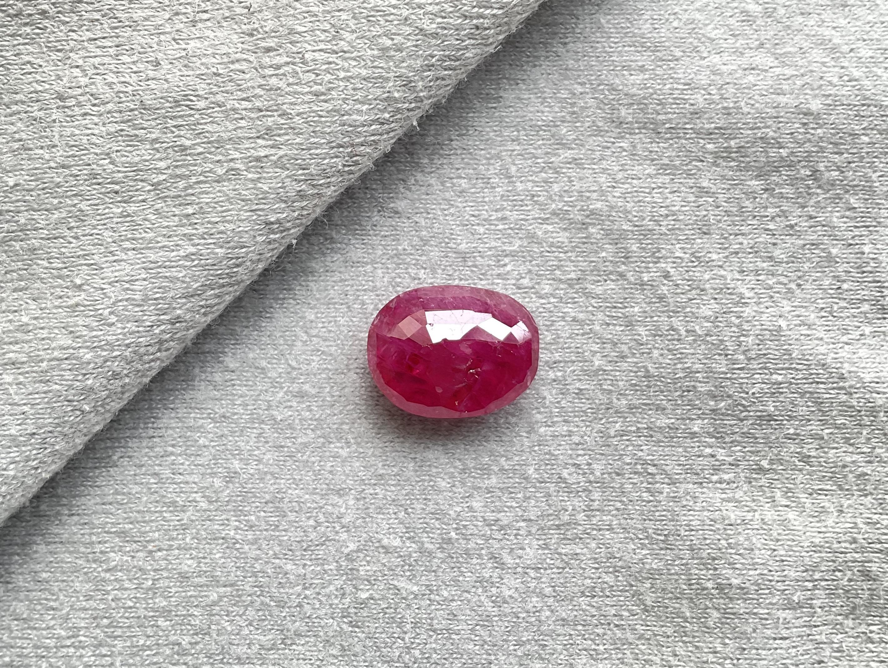 Art Deco Certified 9.51 Carats No Heat Burmese Ruby Oval Faceted Cutstone Natural Gem For Sale