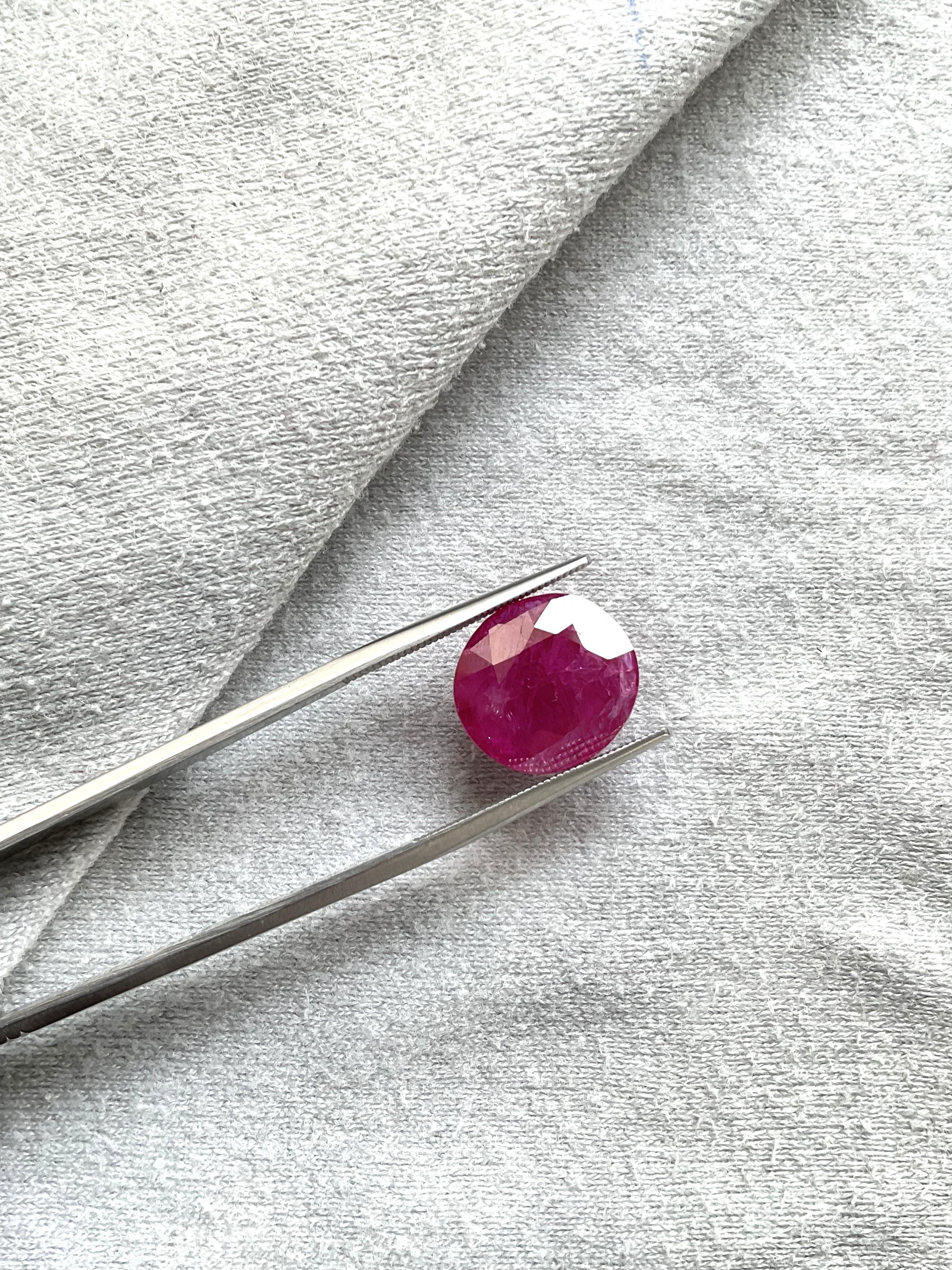 Round Cut Certified 9.55 Carats No Heat Burmese Ruby Oval Faceted Cutstone Natural Gem For Sale