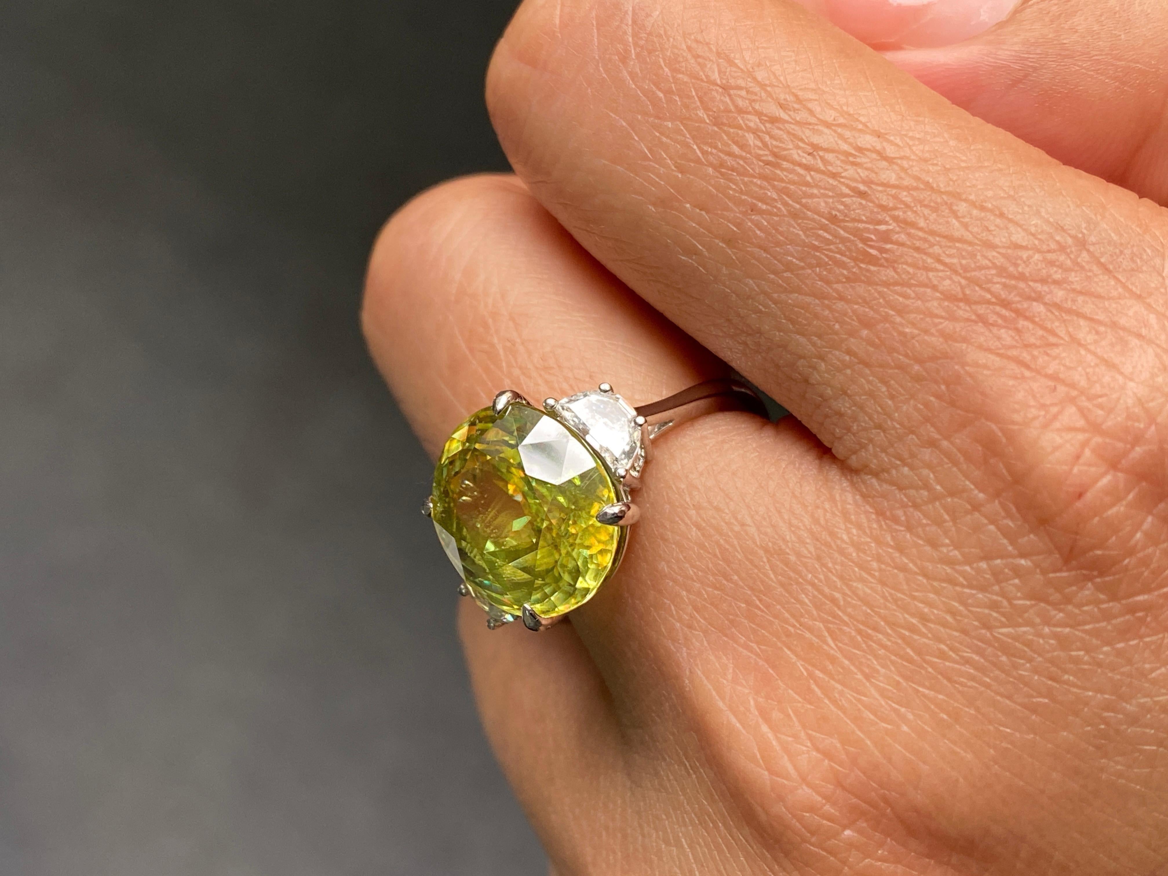 Bague de fiançailles cocktail à trois pierres en sphène et diamant de 9,59 carats certifié en vente 5
