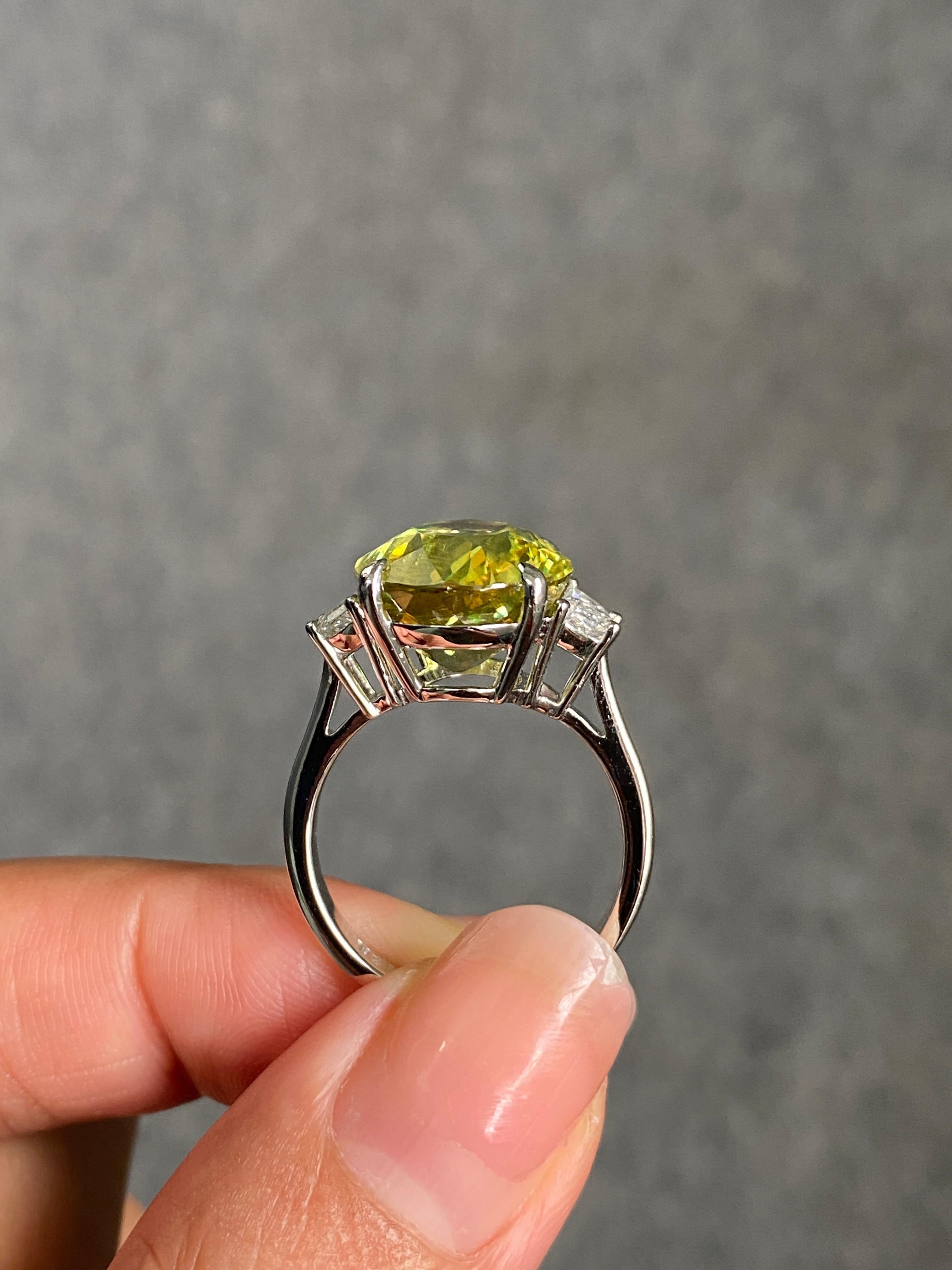 Bague de fiançailles cocktail à trois pierres en sphène et diamant de 9,59 carats certifié en vente 1