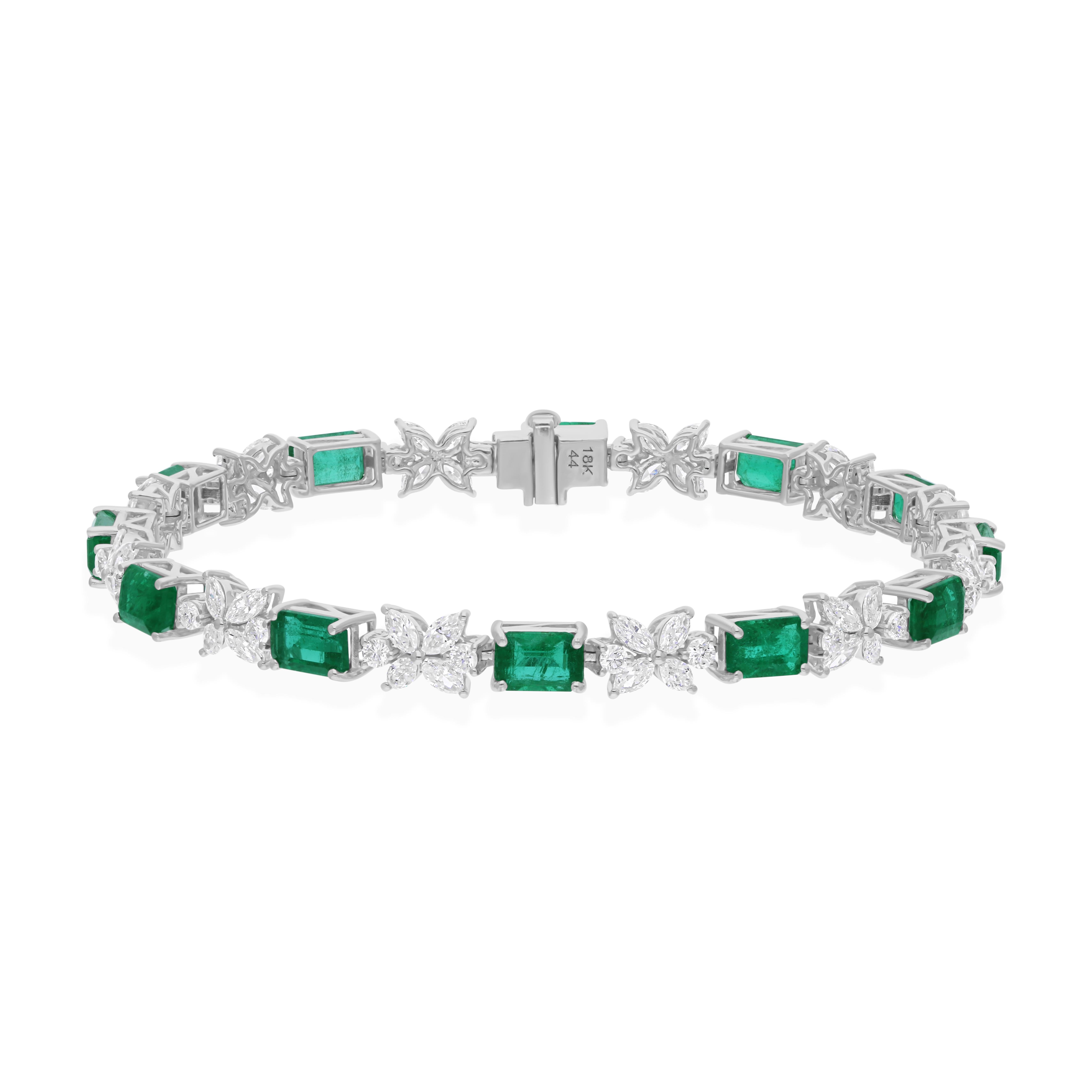De las mujeres Pulsera de tenis de diamantes esmeralda de Zambia de talla mixta certificada de 9,67 Tcw y oro de 18 quilates en venta