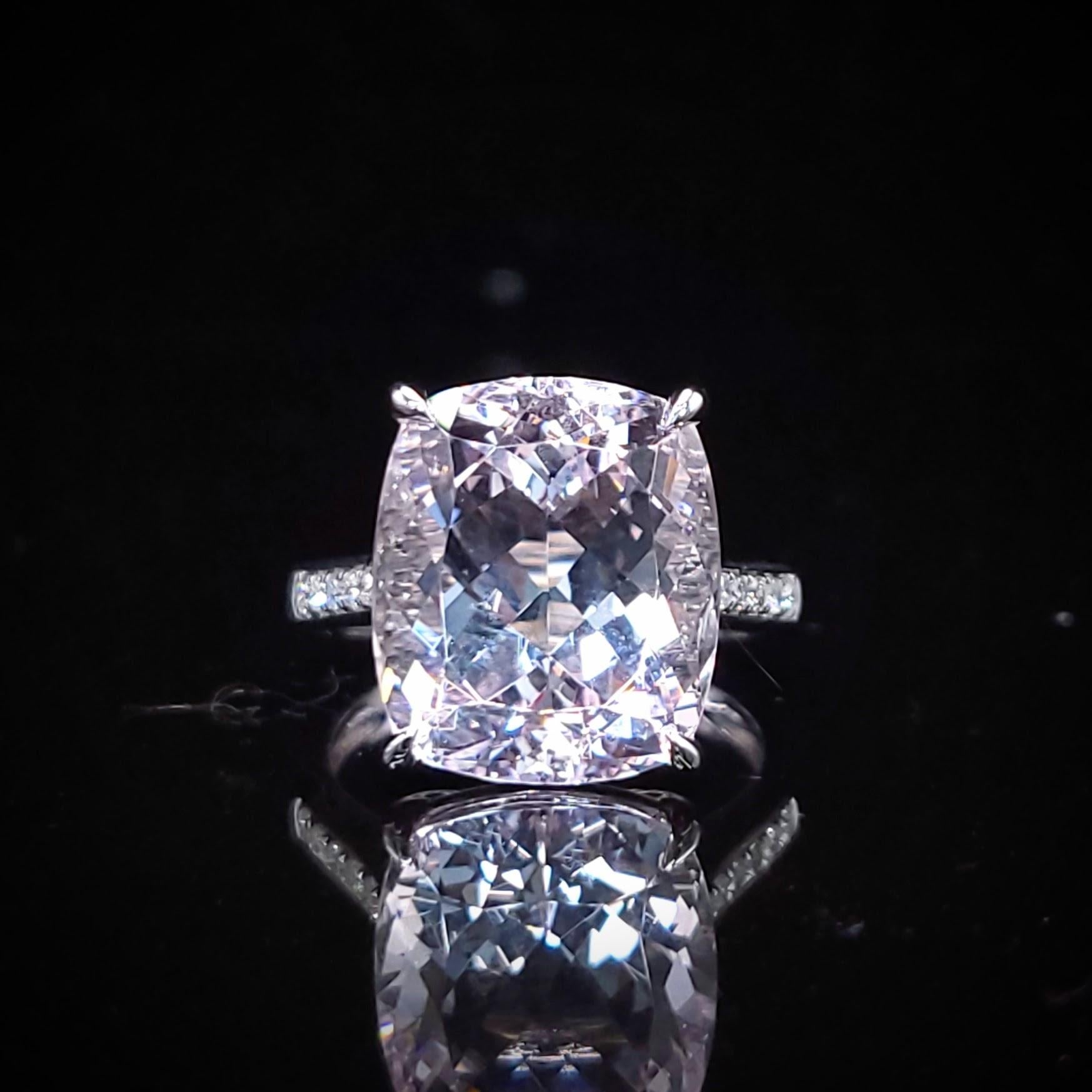 Modern Certified 9.70 Carat Morganite & Diamond Ring in 18K White Gold For Sale