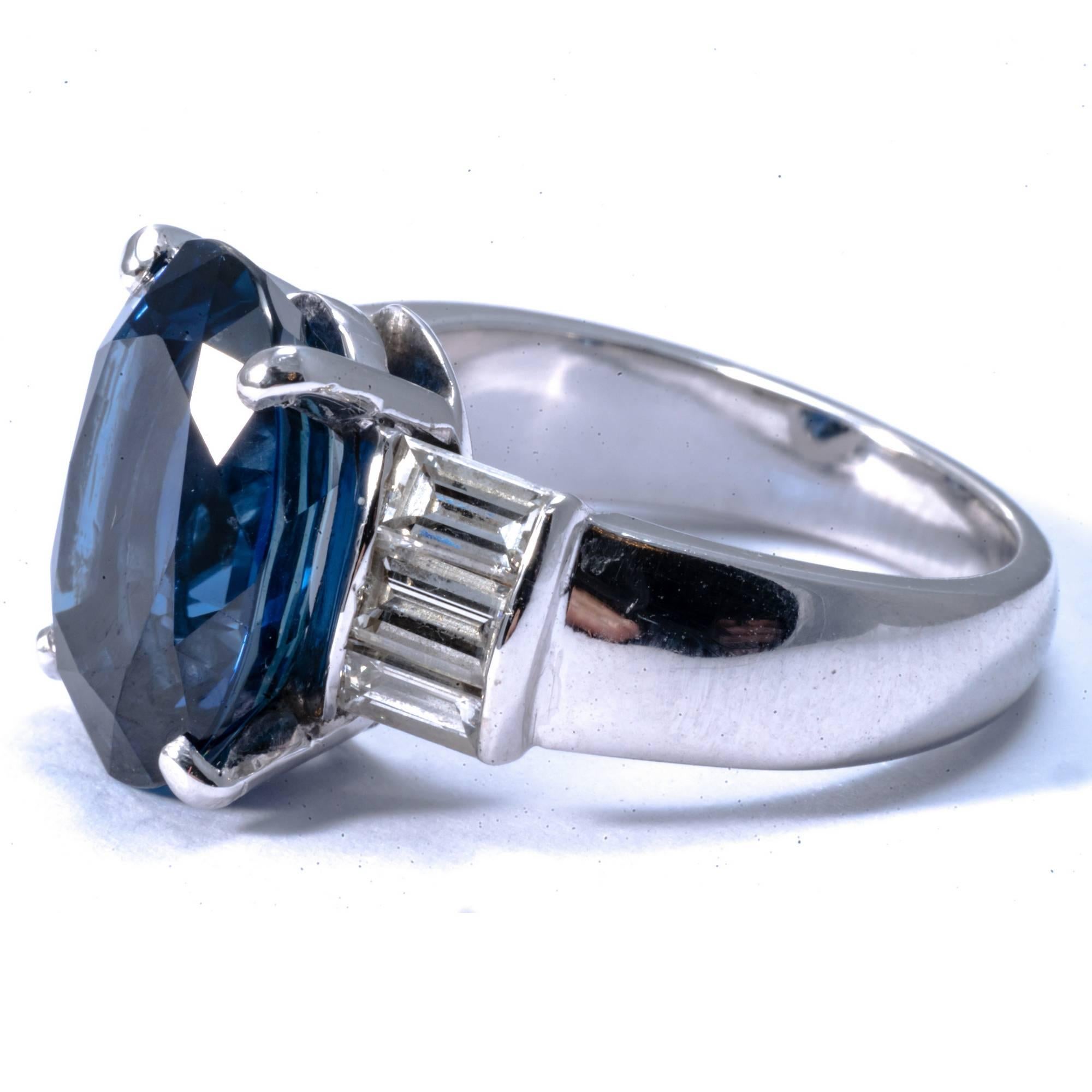 Certified Not Treated  9.80 Carat Sapphire Diamond Platinum Statement Ring Band In New Condition For Sale In Roma, IT