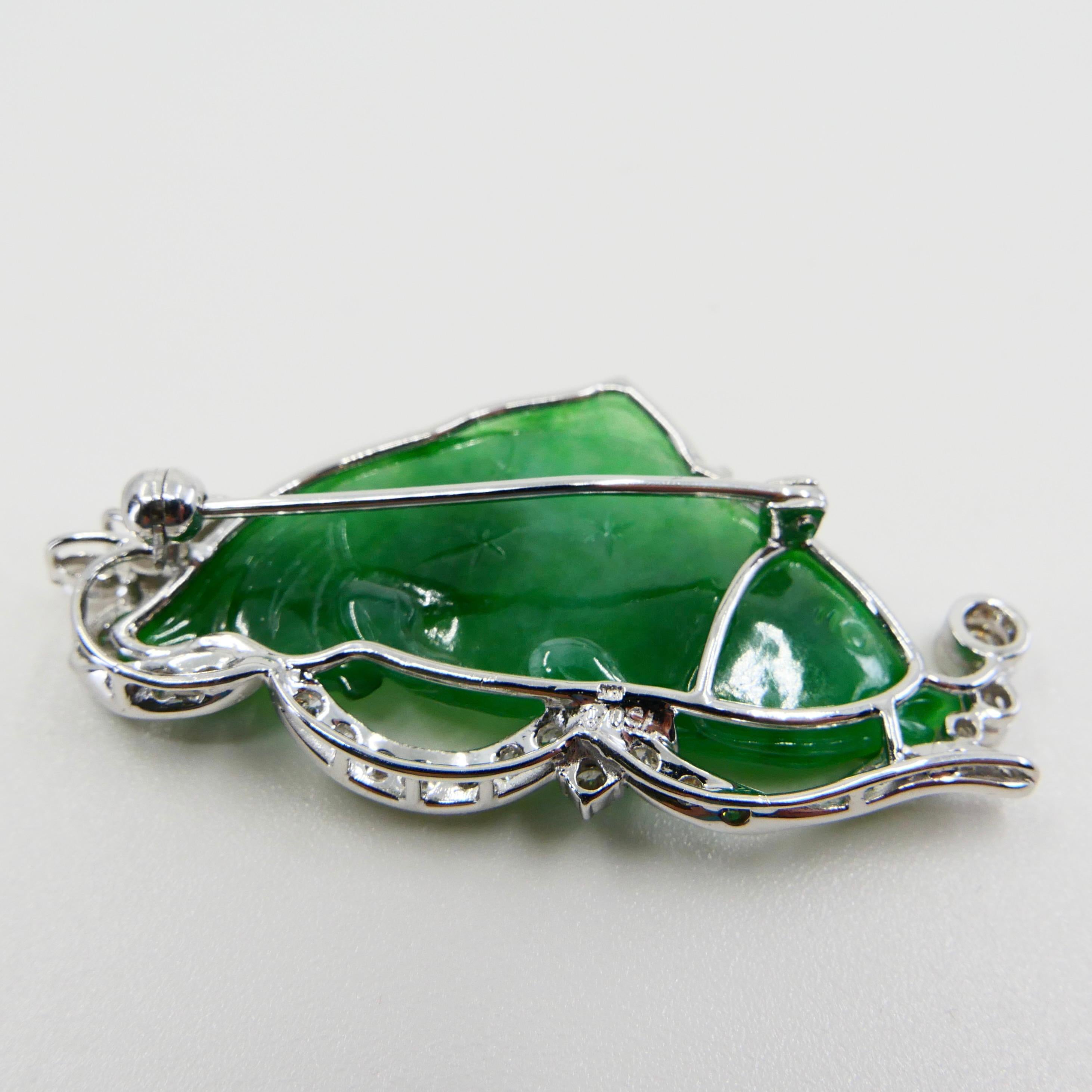 Zertifizierte apfelgrüne geschnitzte Fisch-Jade- und Diamant-Brosche, Symbol für Reichtum Damen im Angebot