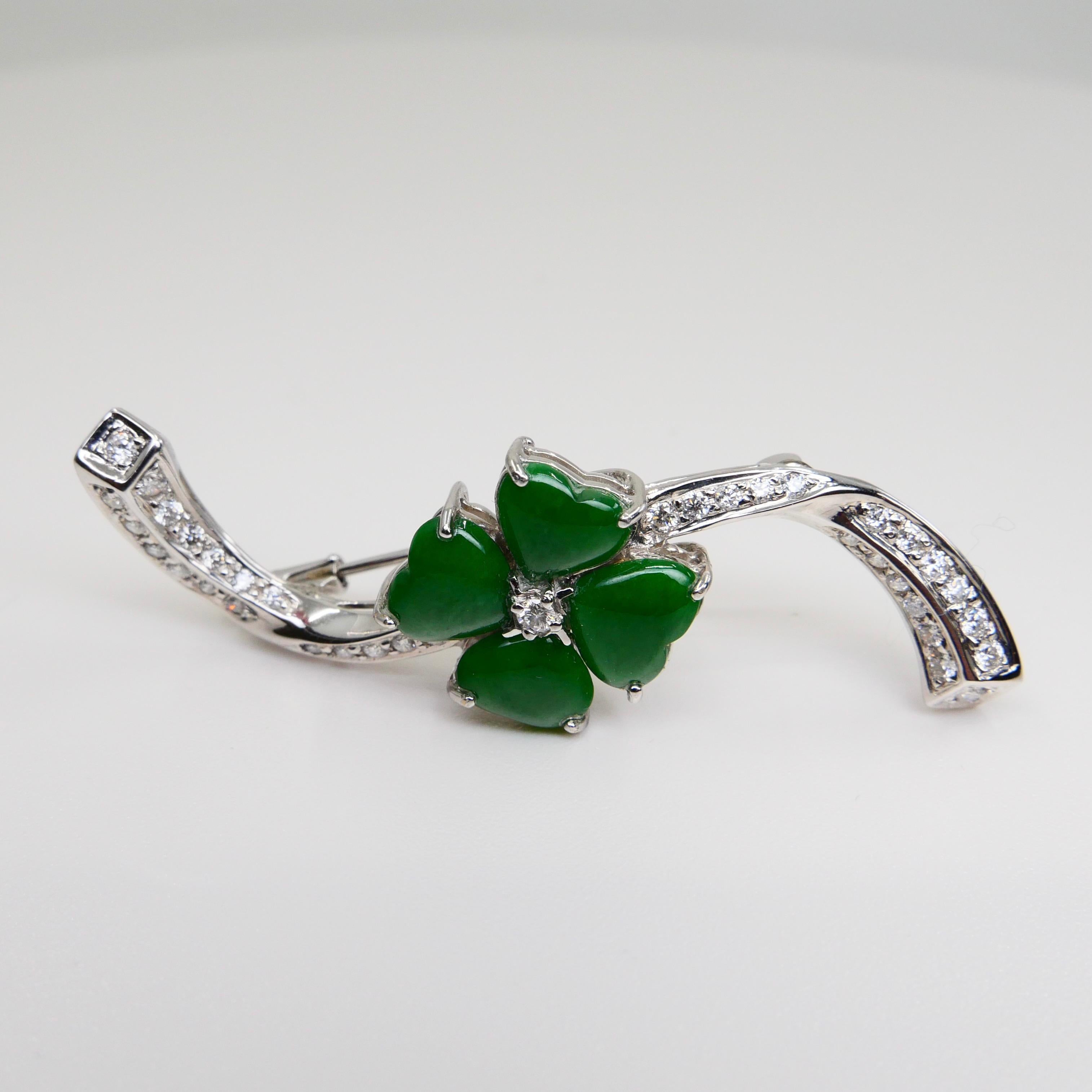 Certified Apple Green Jade & Diamond Lucky 4 Leaf Clover Pendant / Brooch For Sale 2