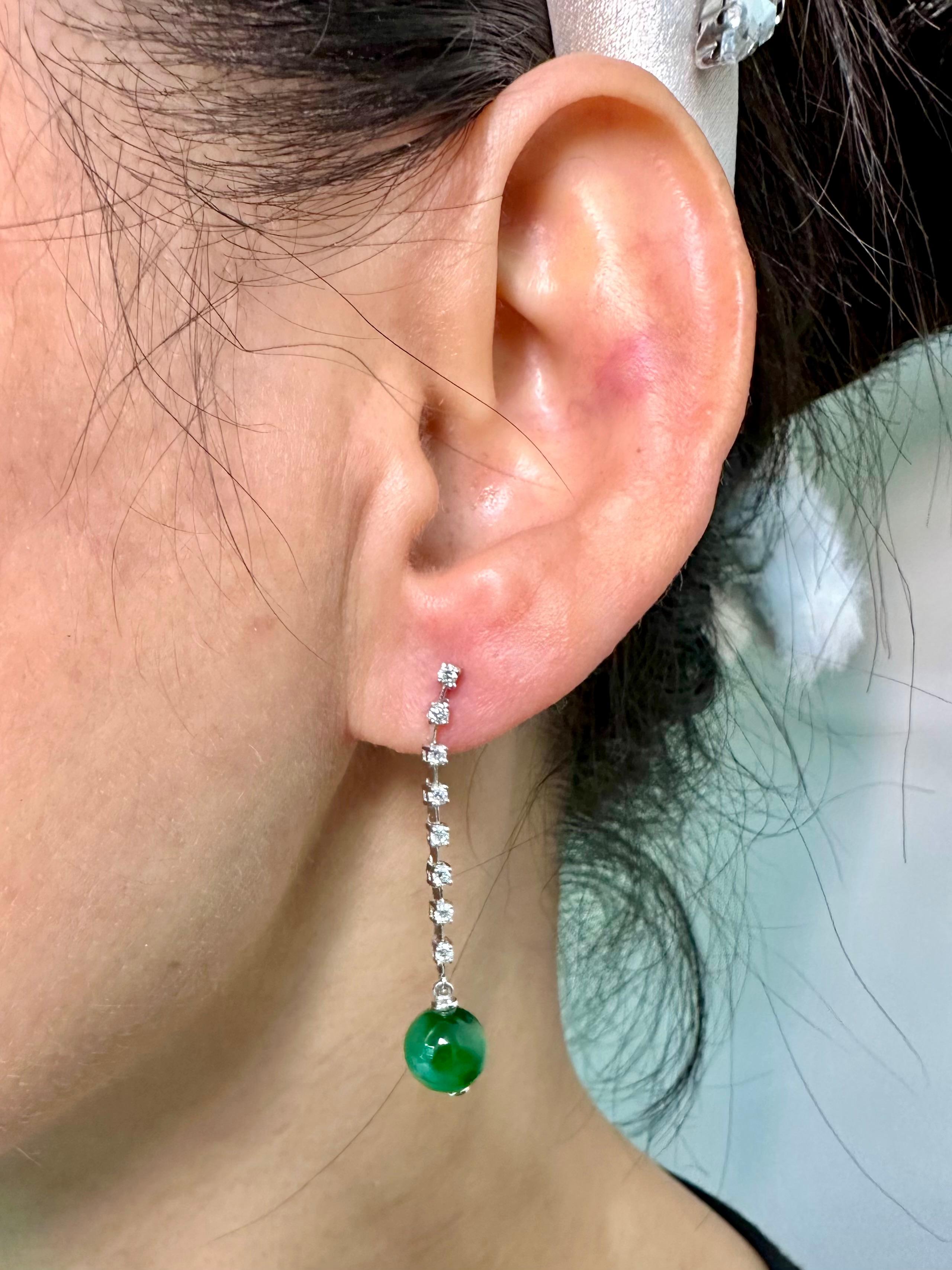 Zertifizierte Apfel- und kaiserlich-grüne Jade-Perlen & Diamant-Tropfen-Ohrringe. Super-Glühen im Angebot 15