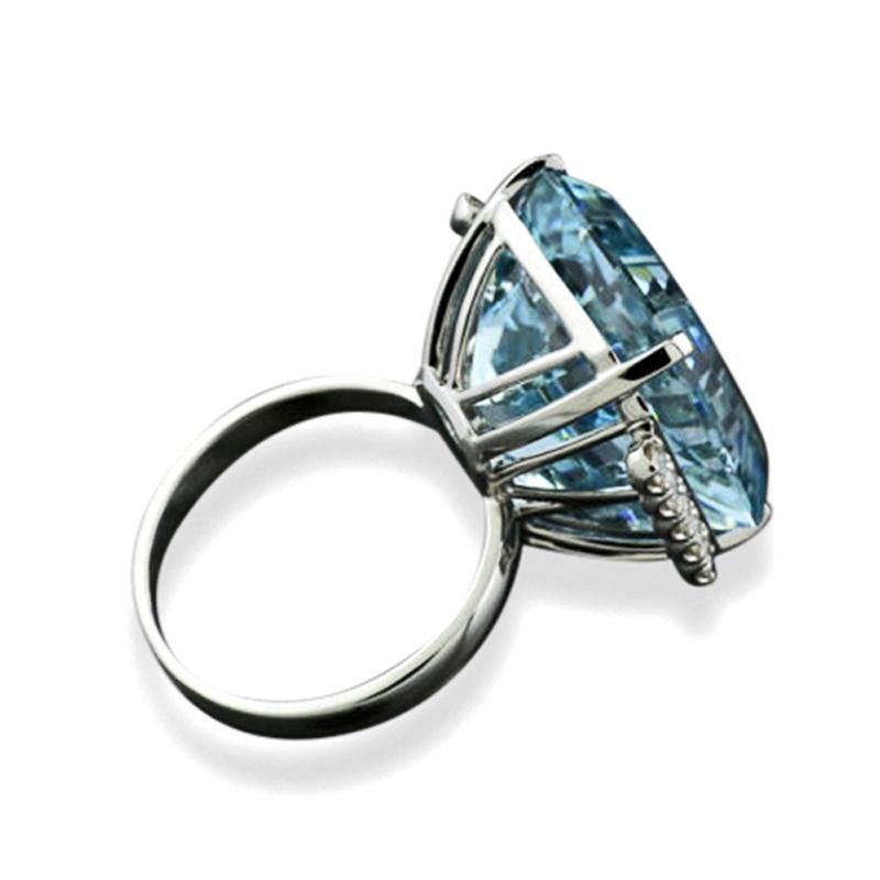 Anillo Cóctel Diamante Aguamarina Certificado 27,82 ct, Oro Blanco 750 Corte esmeralda en venta