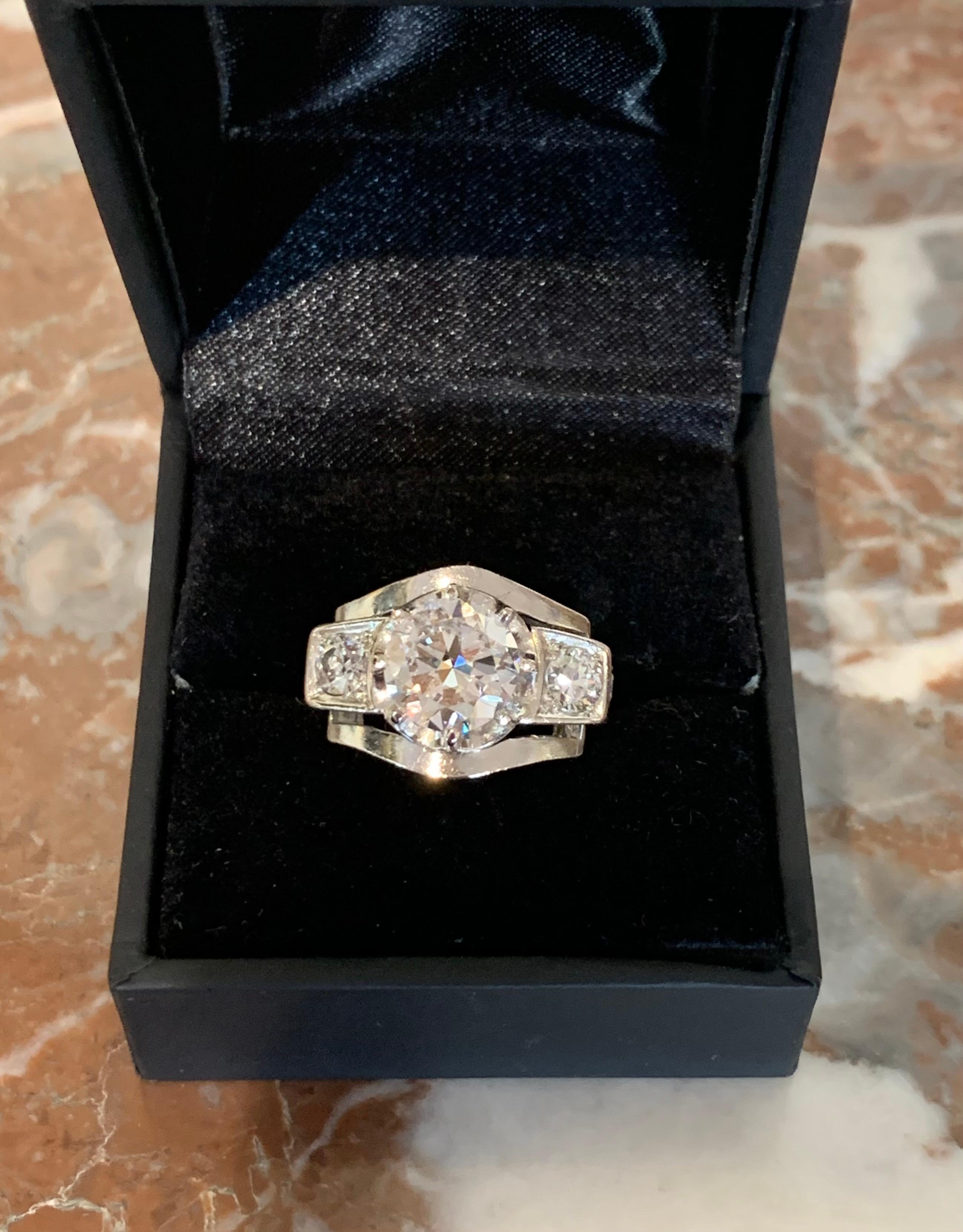Round Cut Certified Art Deco Diamond Ring F/SI1 3 Carats Diamonds 18k White Gold