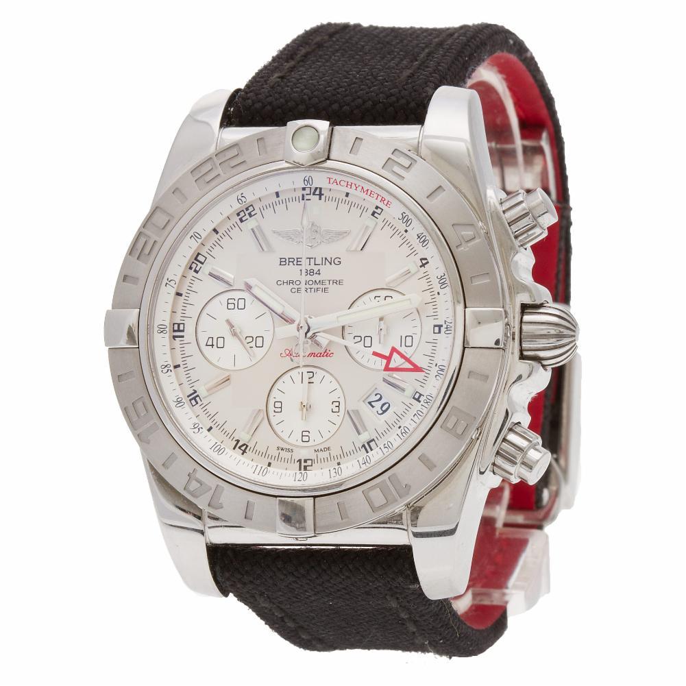 Certified Authentic, Breitling Chronomat 6732, White Dial In Excellent Condition For Sale In Miami, FL