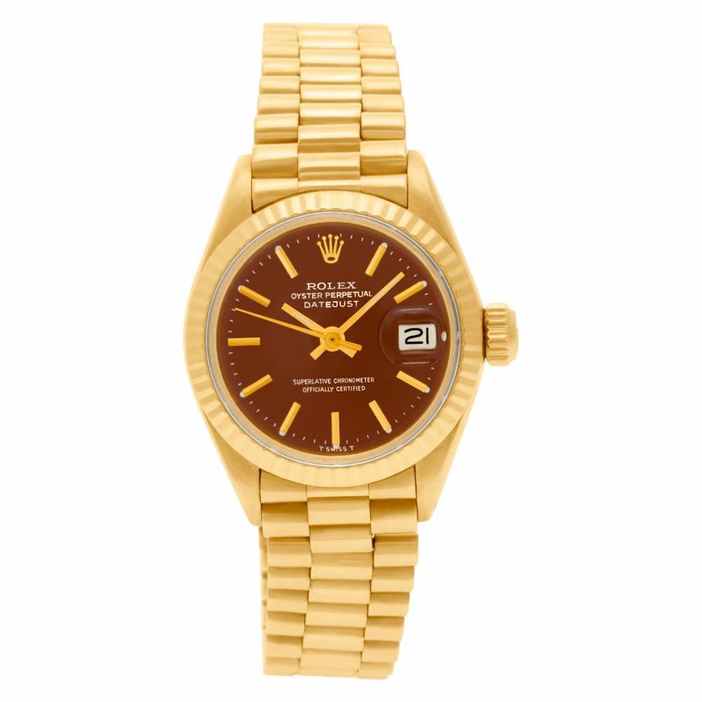 Rolex Datejust Reference #:6917. Ladies Rolex Datejust in 18k yellow gold. Auto w/ sweep seconds and date. Ref 6917. Circa 1971 Fine Pre-owned Rolex Watch. Certified preowned Dress Rolex Datejust 6917 watch is made out of yellow gold on a Gold
