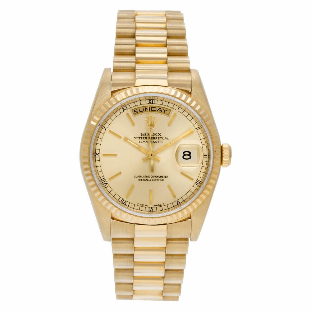 Rolex Day-Date Reference #:18238. Gents Rolex Day-Date in 18k. Auto w/ sweep seconds, date and day. With box. Ref 18238. Fine Pre-owned Rolex Watch. Certified preowned Dress Rolex Day-Date 18238 watch is made out of yellow gold on a Gold President