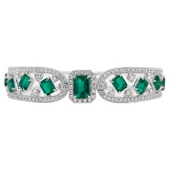 Certified Bangle with Colombian Emeralds and Natural White Diamonds in 18K Gold