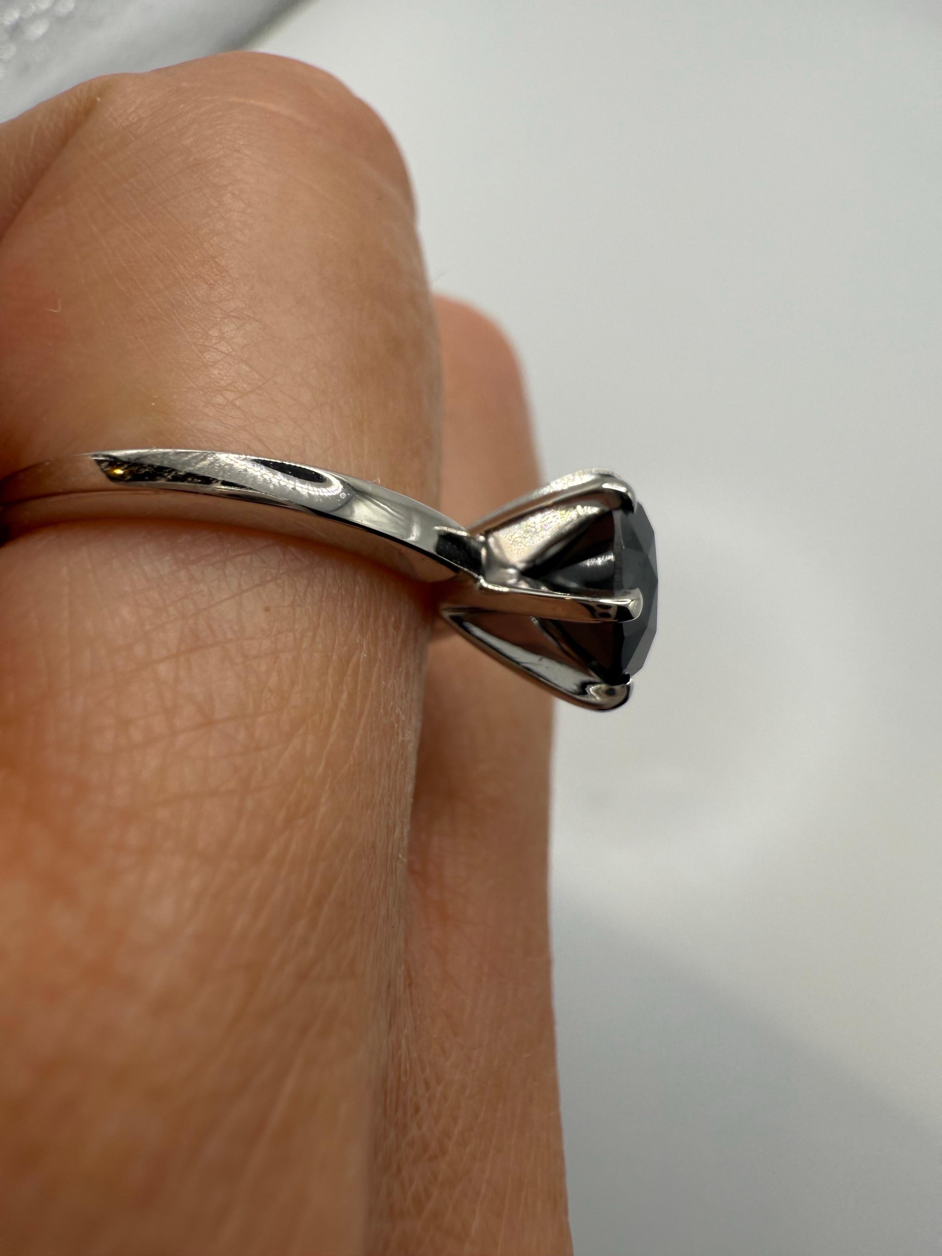 Anello di fidanzamento con diamante nero certificato, oro 14KT in vendita 3