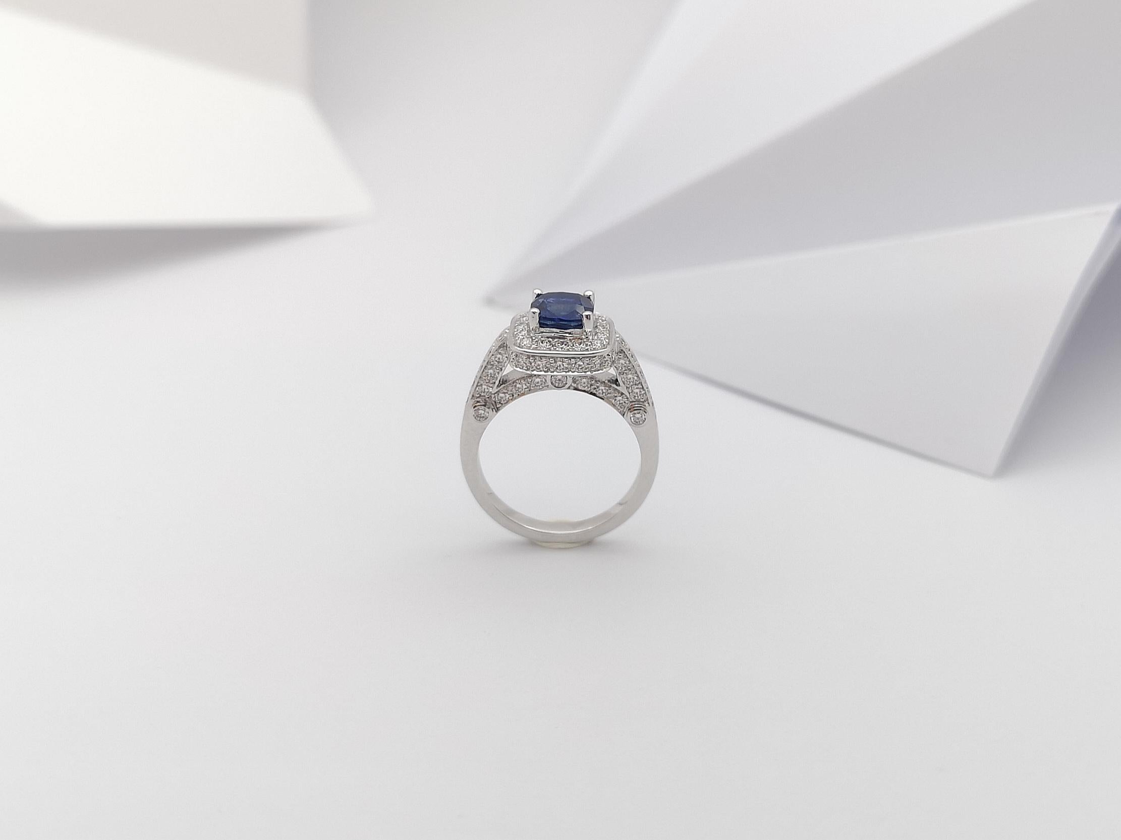 Certified Blue Sapphire with Diamond Ring Set in 18 Karat White Gold For Sale 7