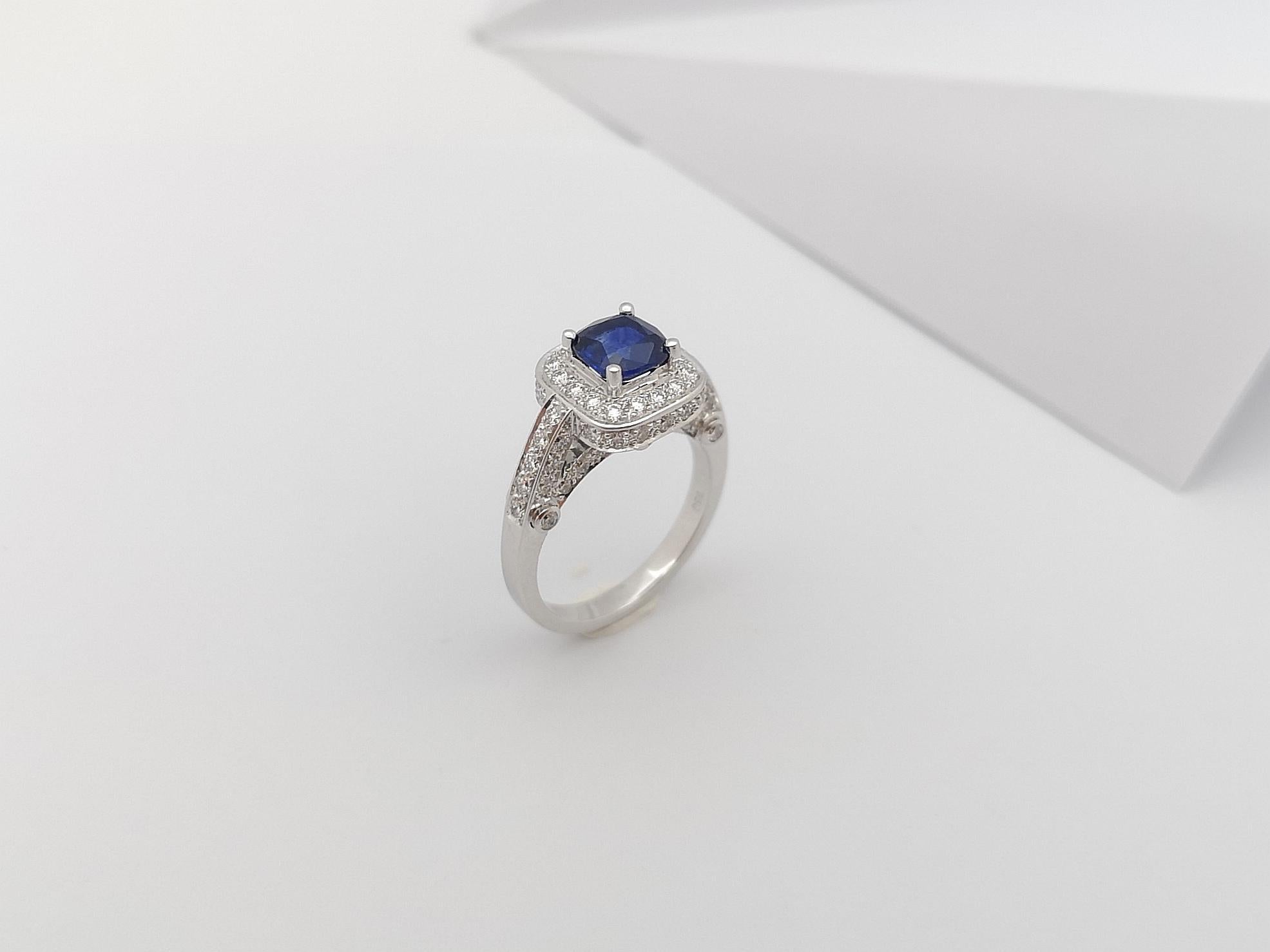 Certified Blue Sapphire with Diamond Ring Set in 18 Karat White Gold For Sale 9