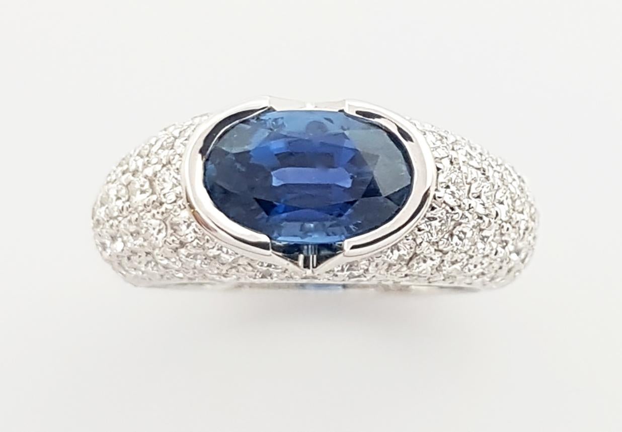 Certified Blue Sapphire with Diamond Ring Set in 18k White Gold Settings For Sale 4