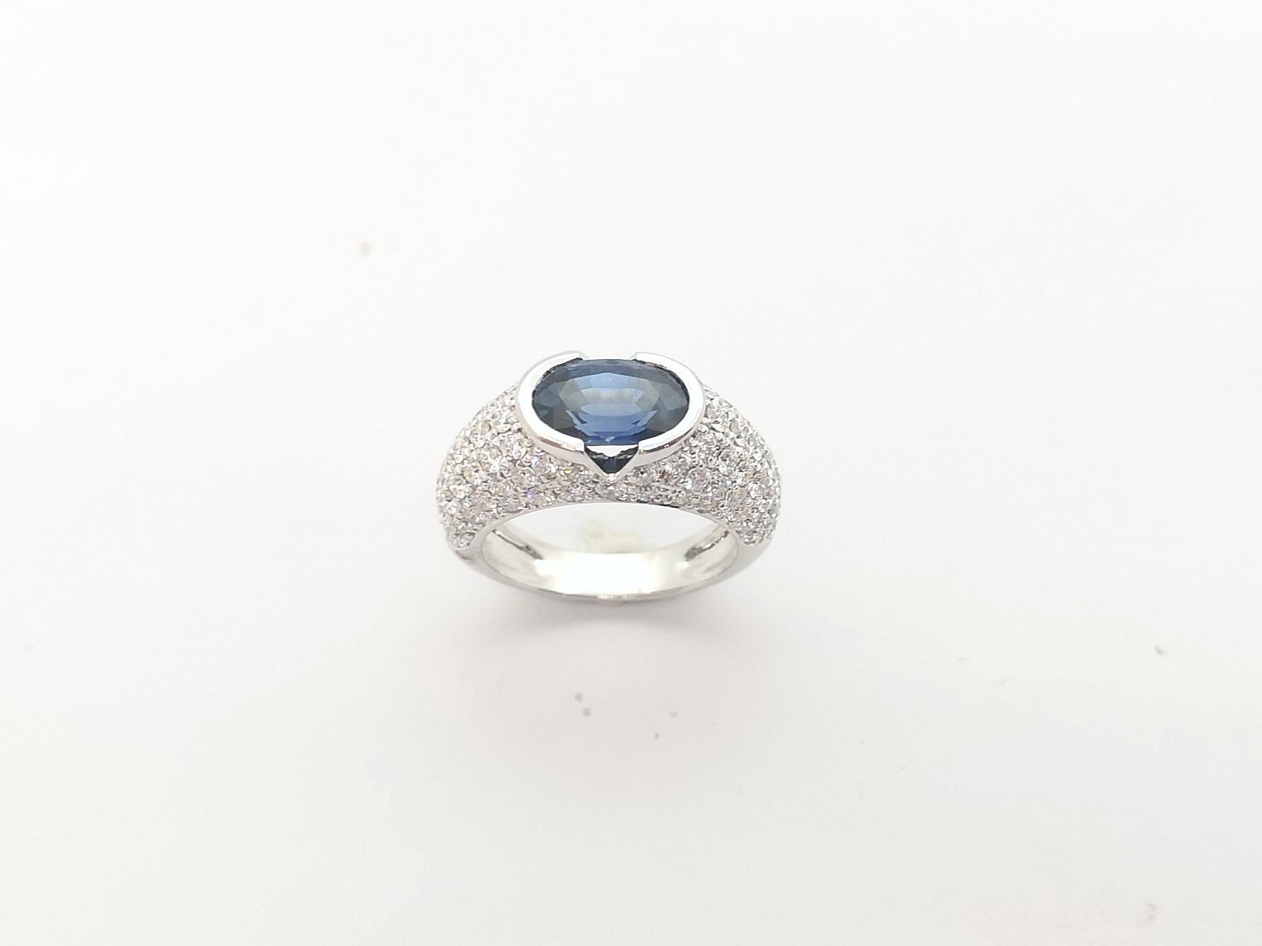 Certified Blue Sapphire with Diamond Ring Set in 18k White Gold Settings For Sale 8