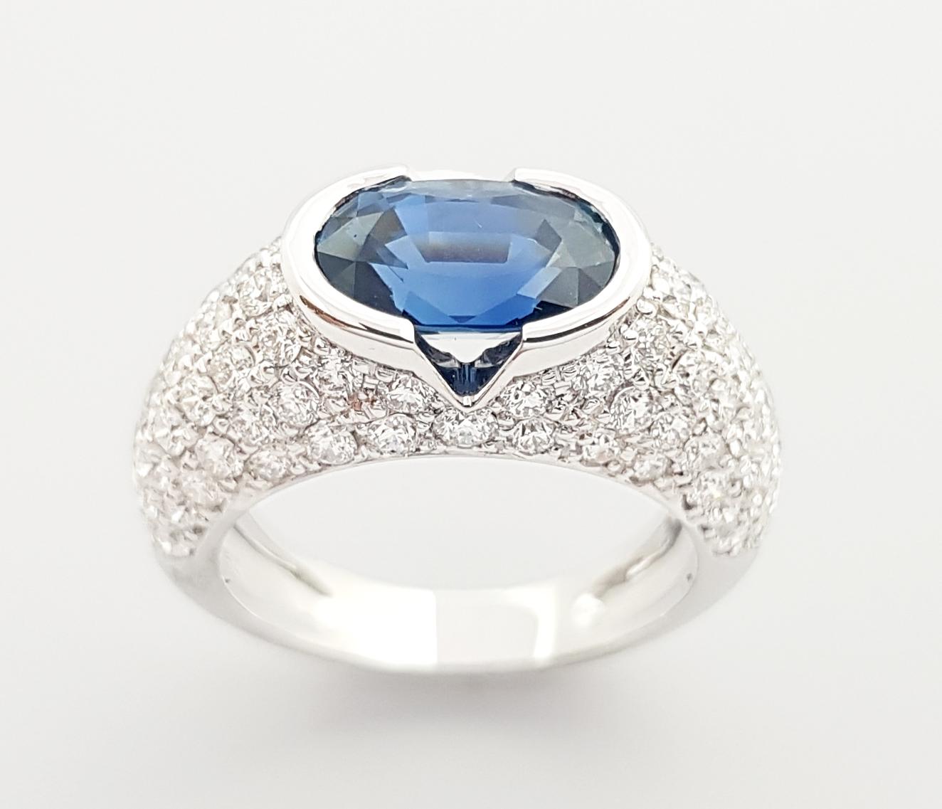 Certified Blue Sapphire with Diamond Ring Set in 18k White Gold Settings For Sale 3