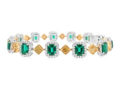 Certified Bracelet with Colombian Emerald and Fancy Yellow Diamonds in 18K Gold