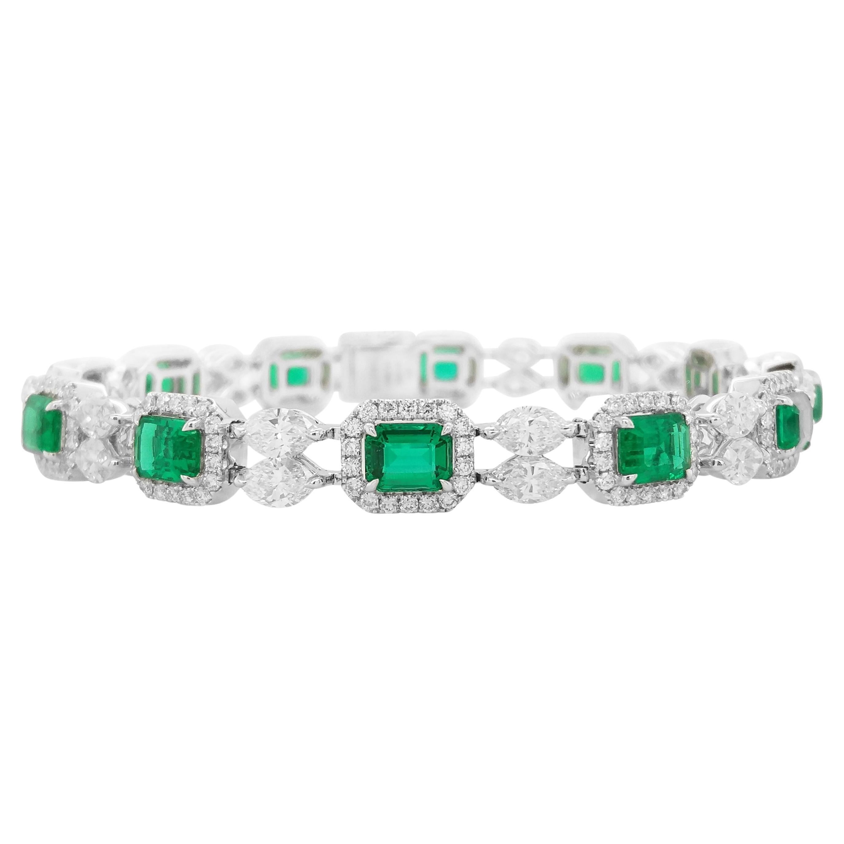 Certified Bracelet with Colombian Emerald and Natural White Diamonds in 18K Gold