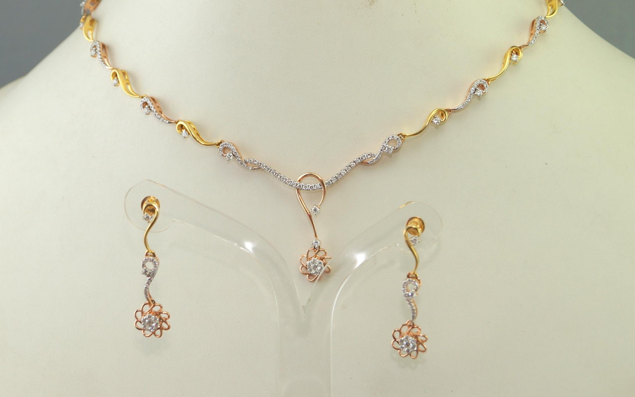 Certified brilliant cut diamonds 18K rose & yellow gold choker necklace earrings For Sale 2